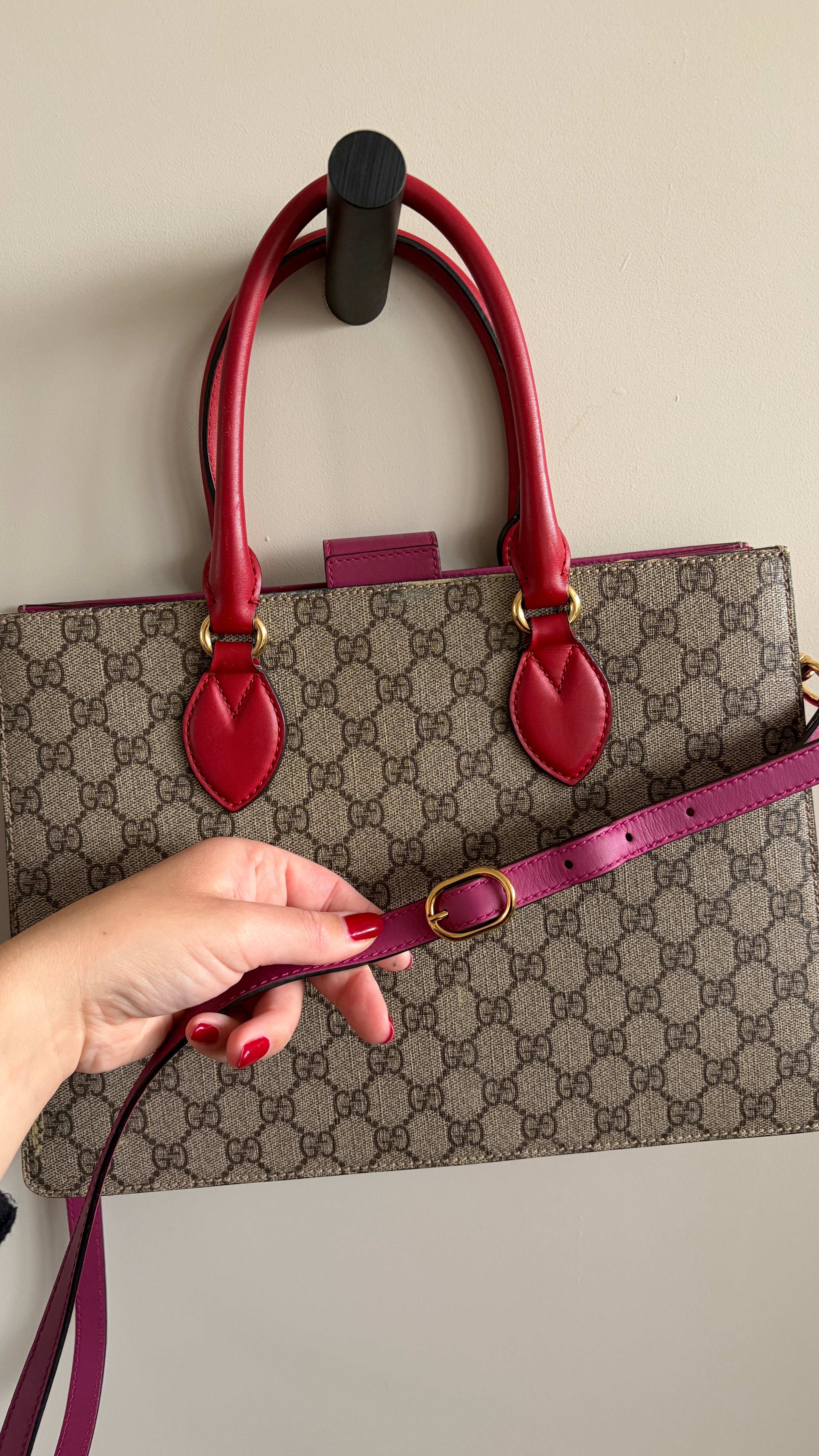 Gucci GG Supreme Top Handle 2Way