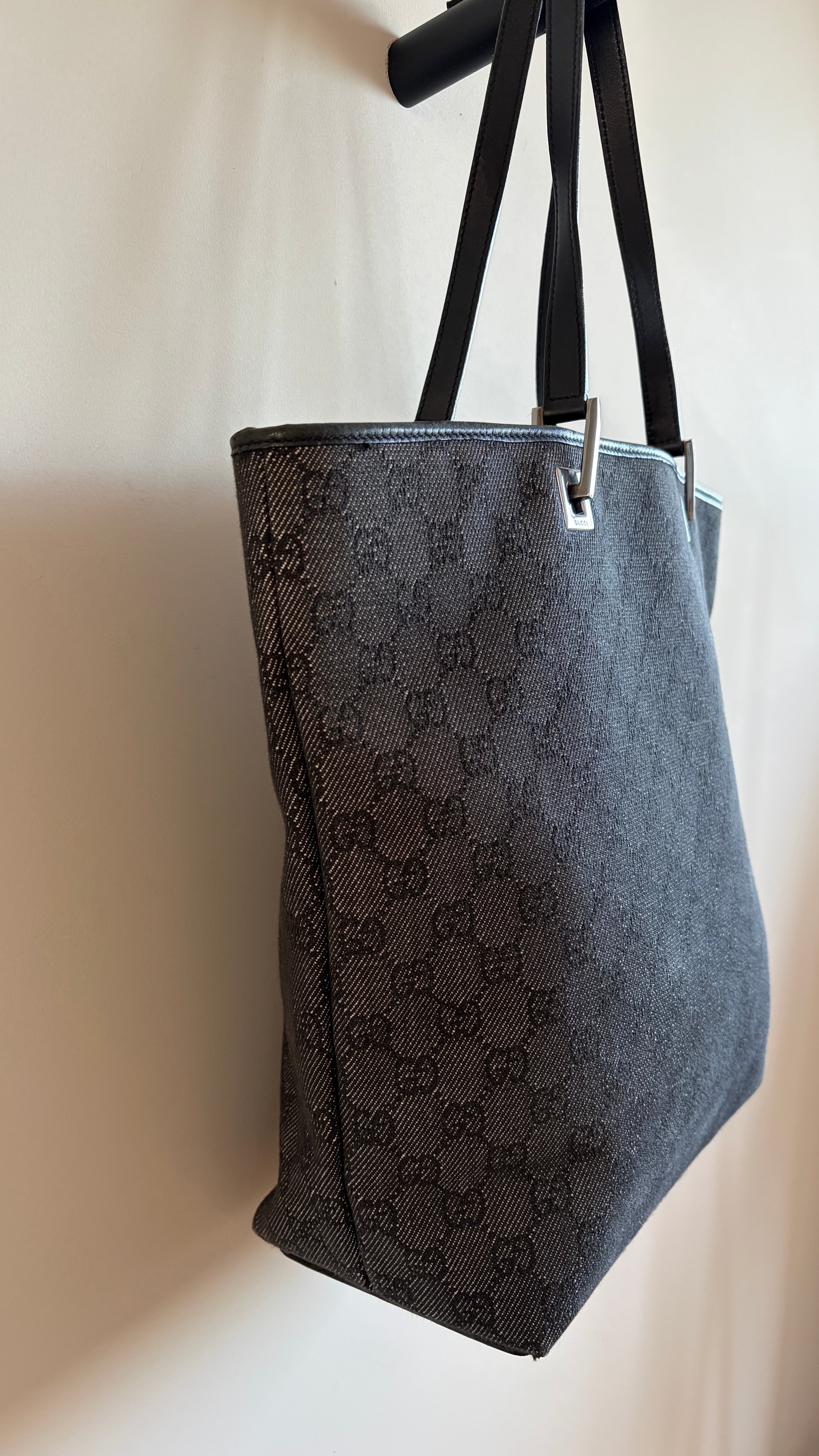 Gucci Denim Tote Bag - zijkant