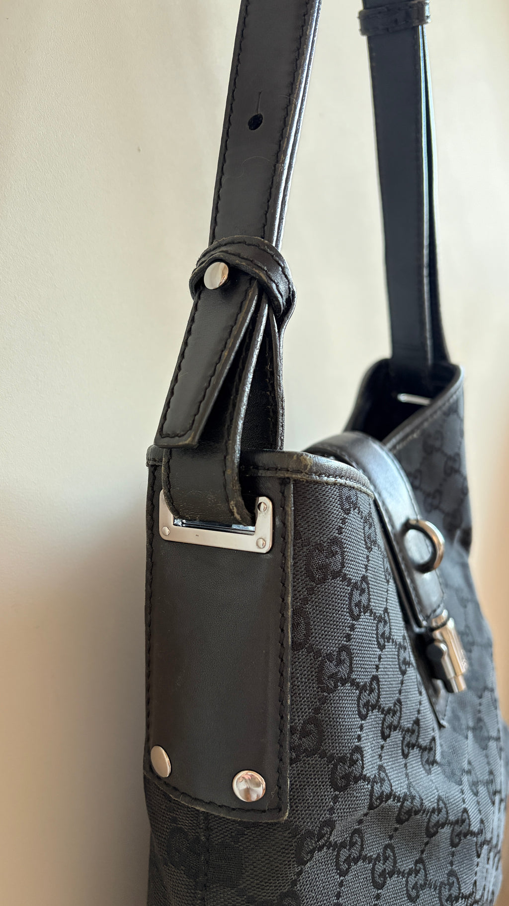 Gucci Jackie Black - Zijkant