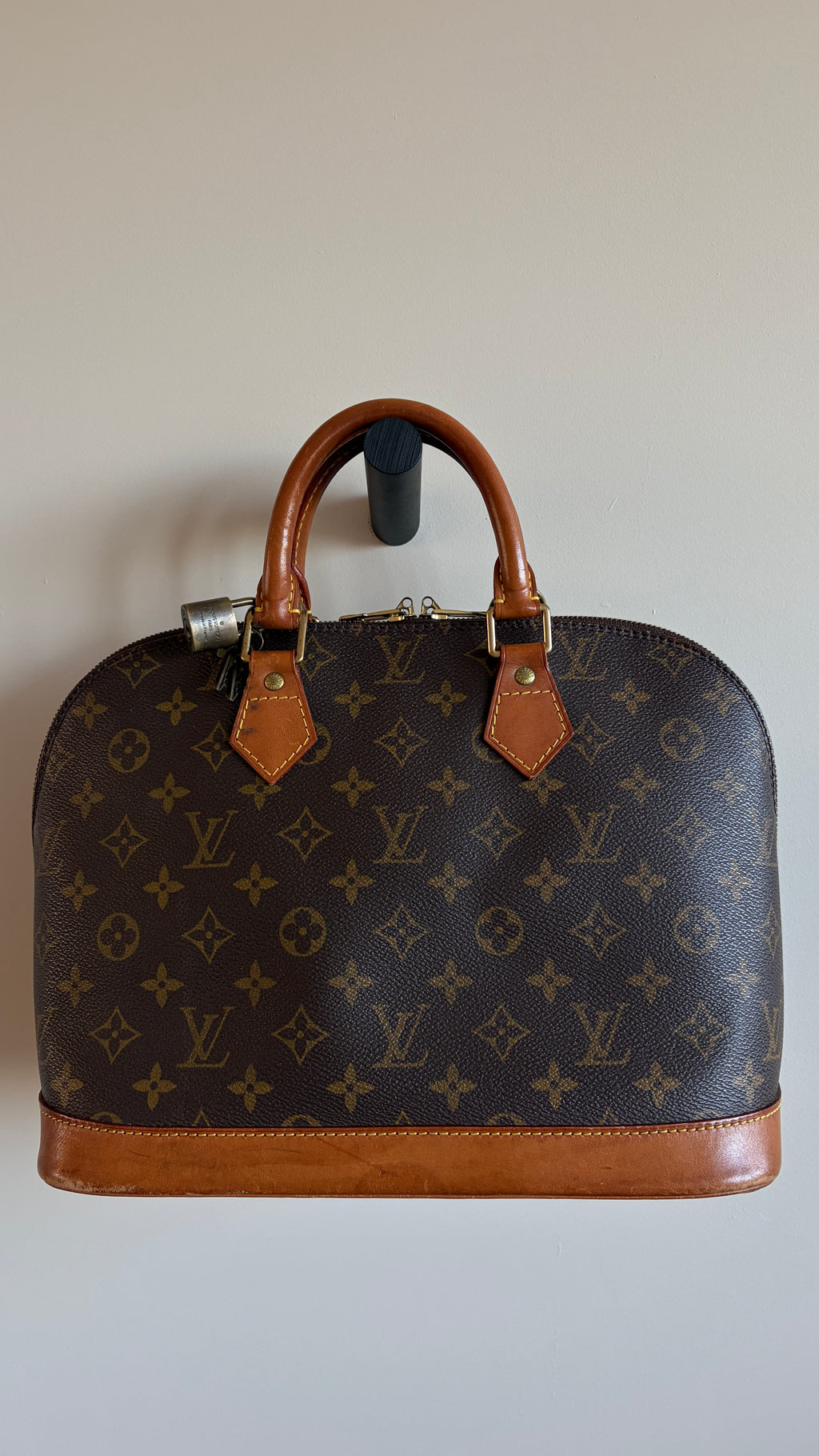 Louis Vuitton Alma PM - Voorkant