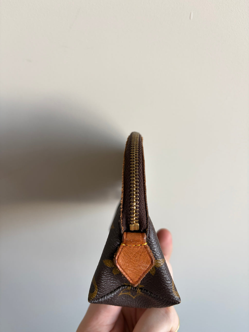 Louis Vuitton Cosmetic Pouch - zijkant 2