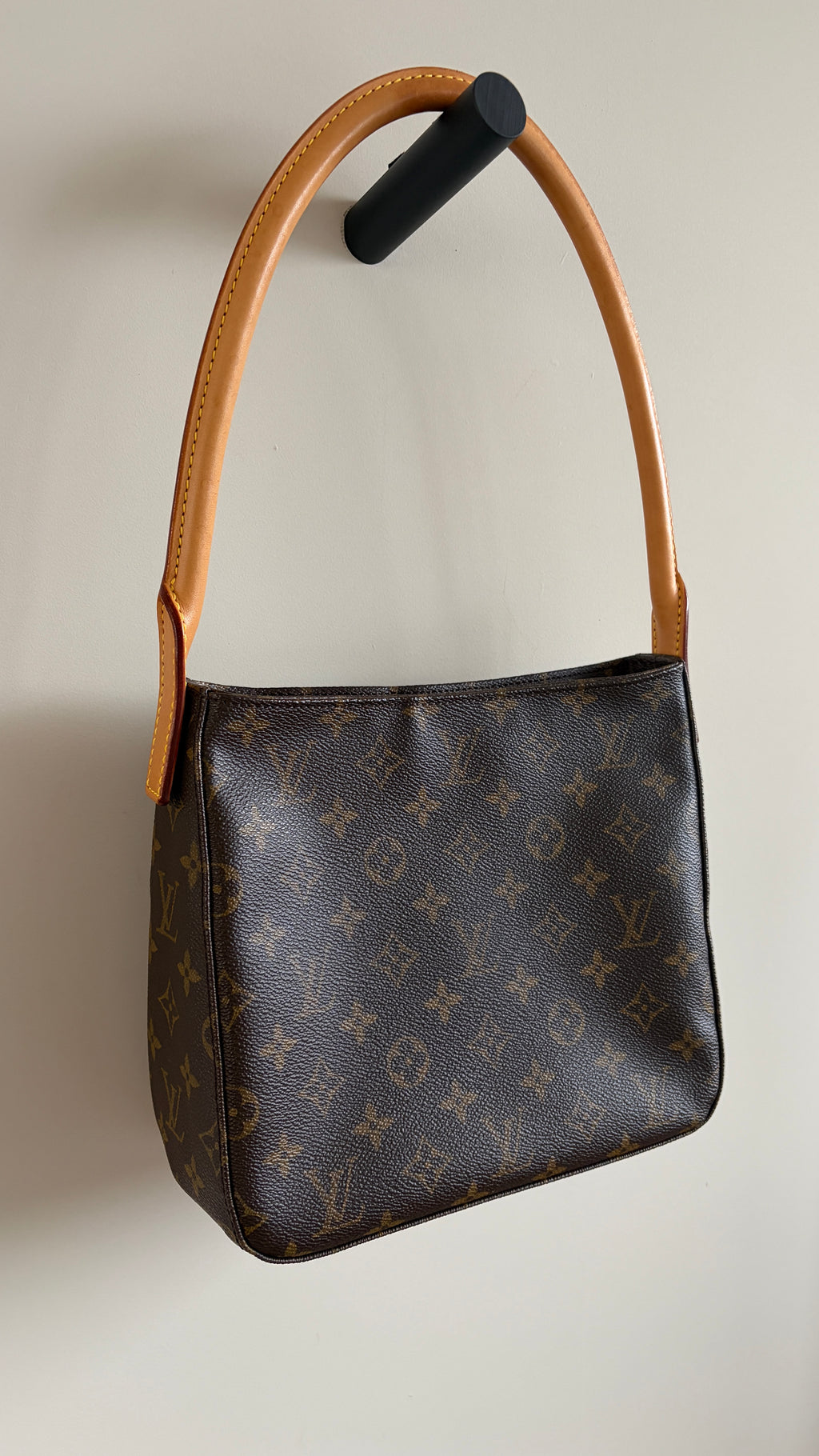 Louis Vuitton Looping MM Monogram - Zijkant