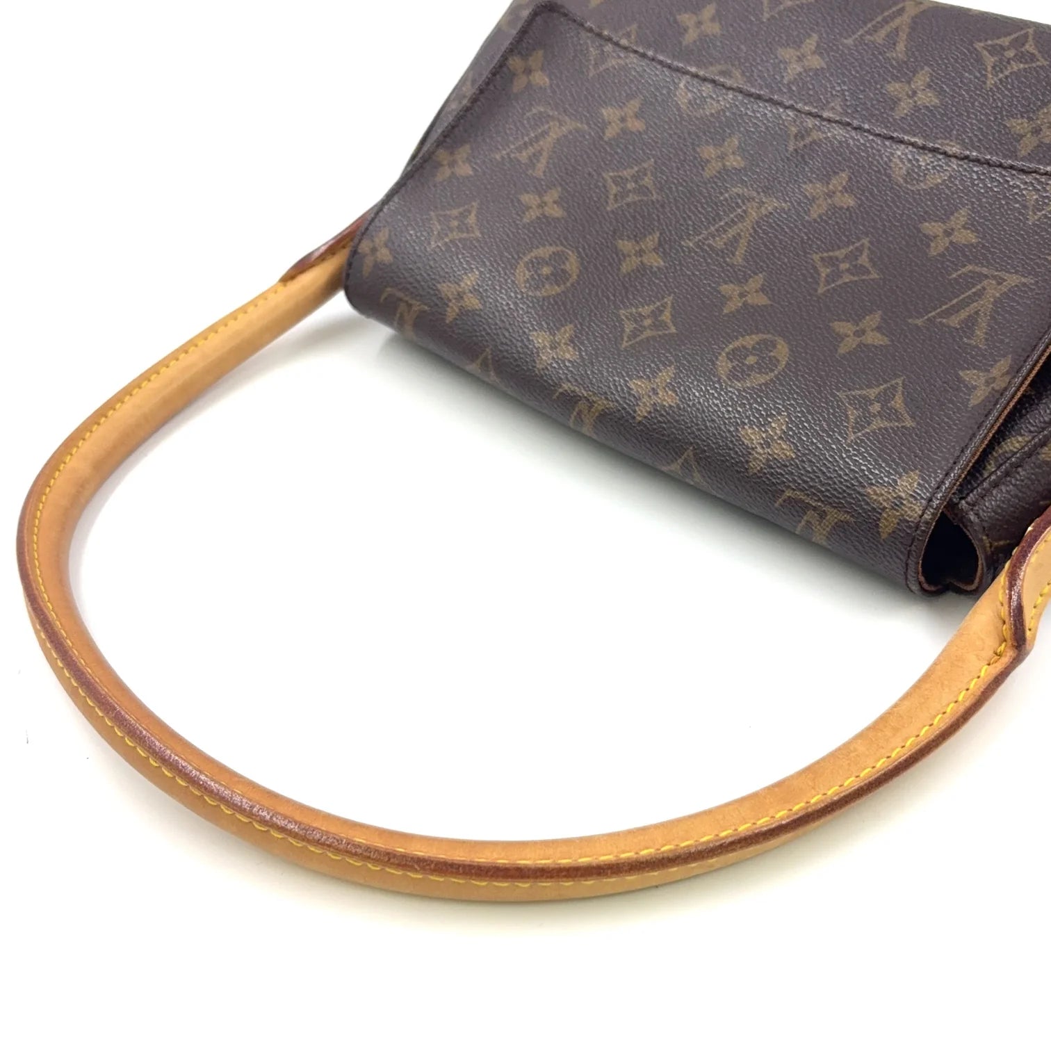 Louis Vuitton Looping PM - 12