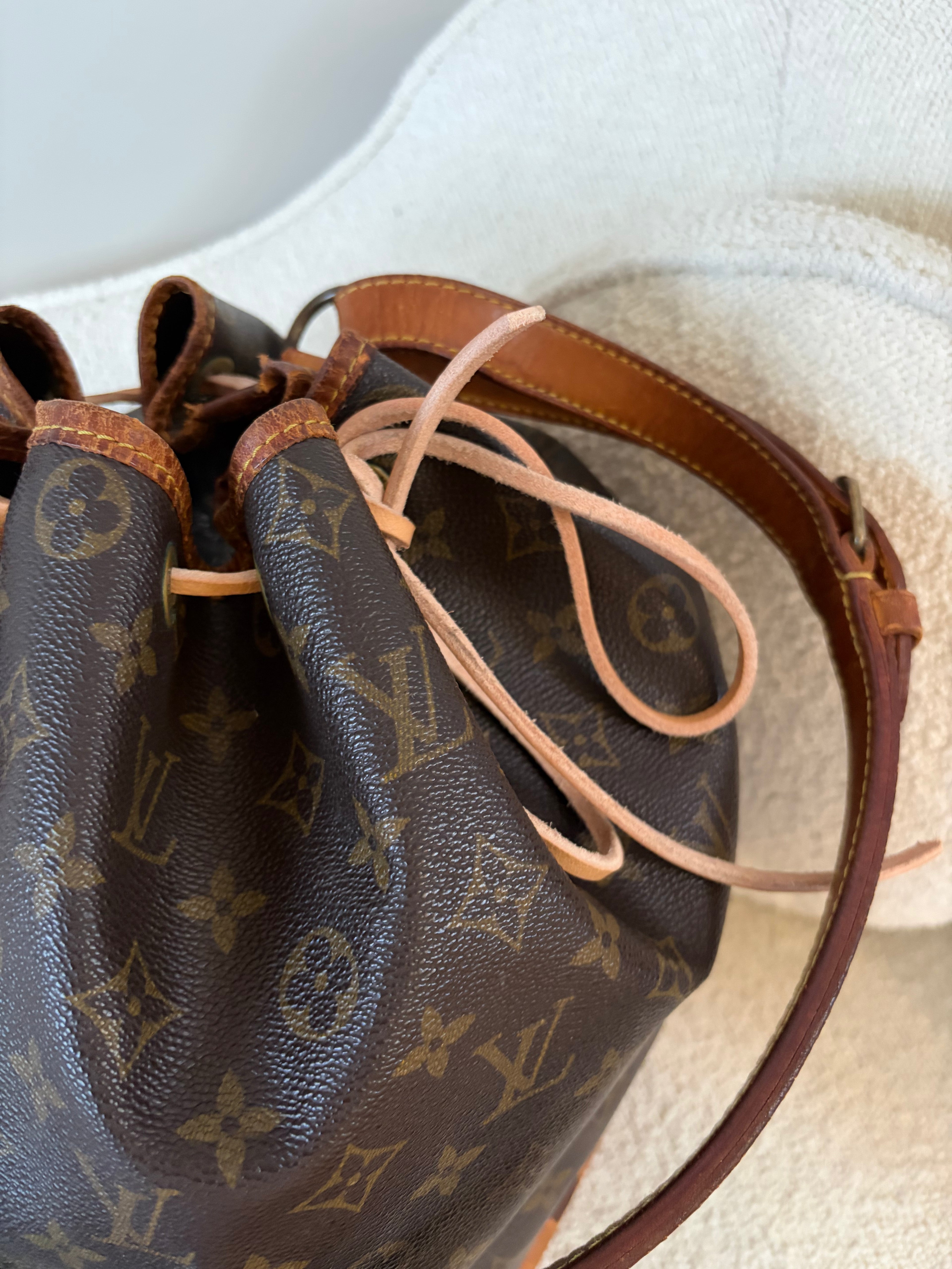 Louis Vuitton Noe - bovenkant detail