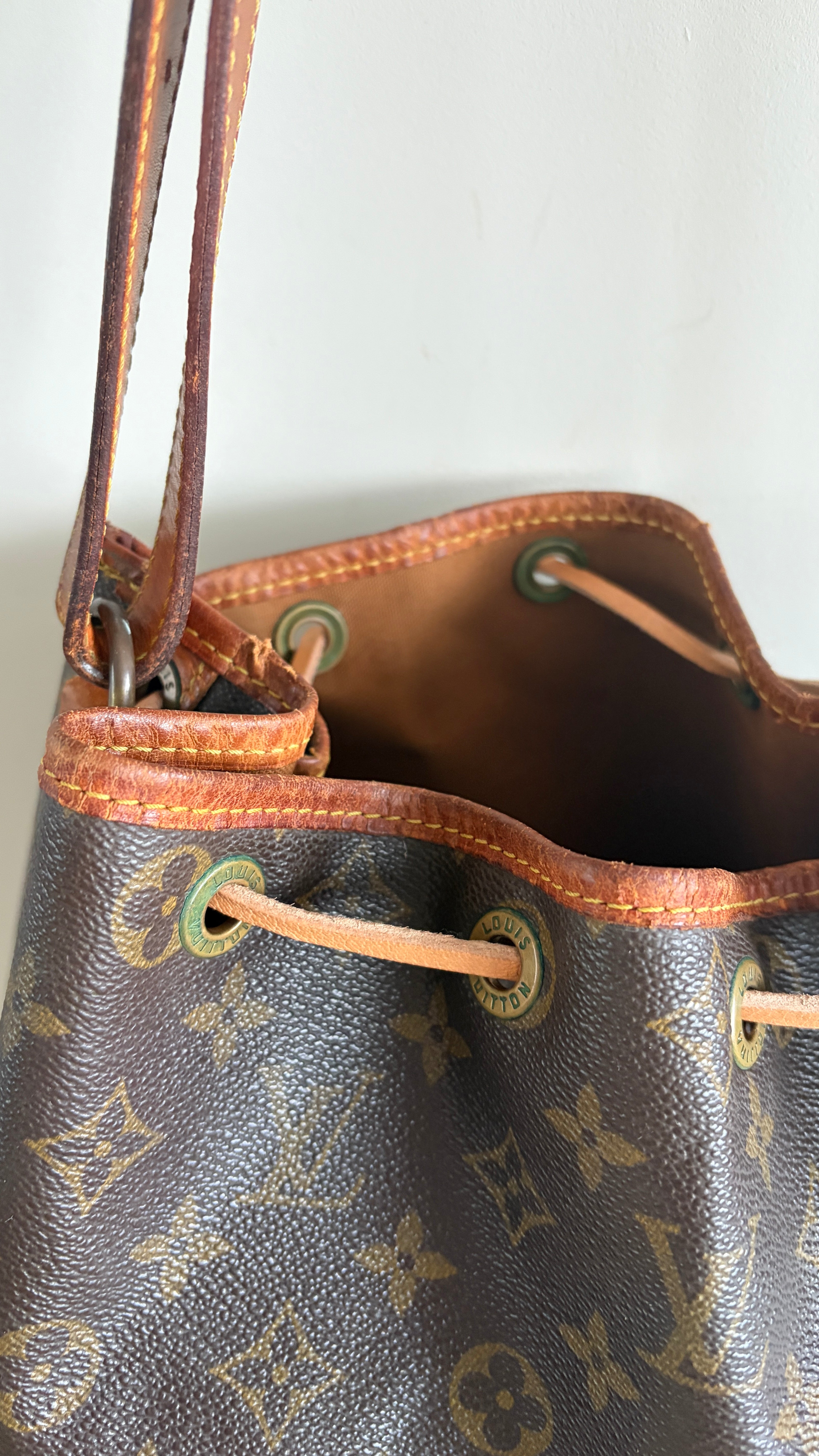Louis Vuitton Noe - detail bovenkant