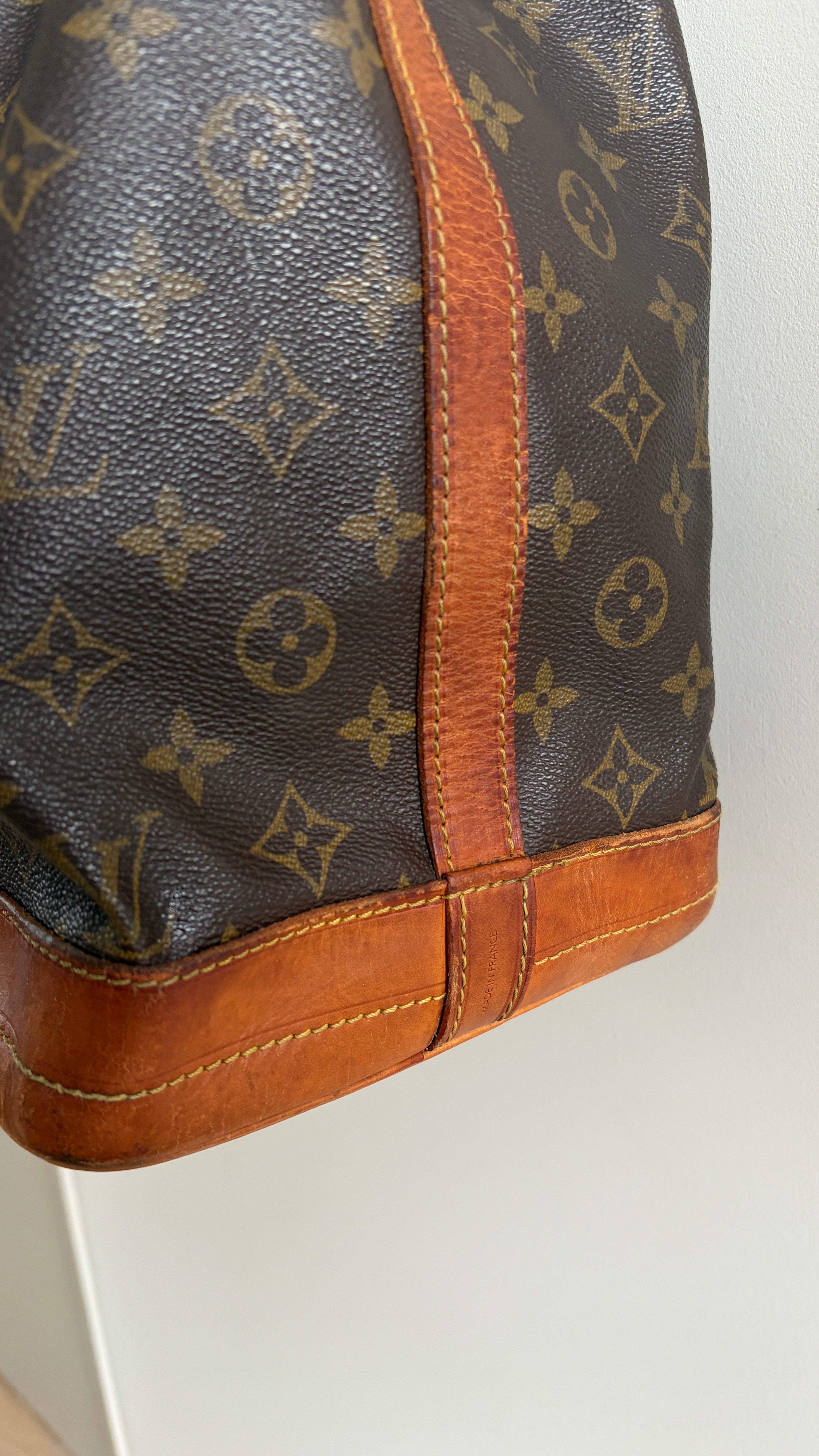Louis Vuitton Noe - detail zijkant 2