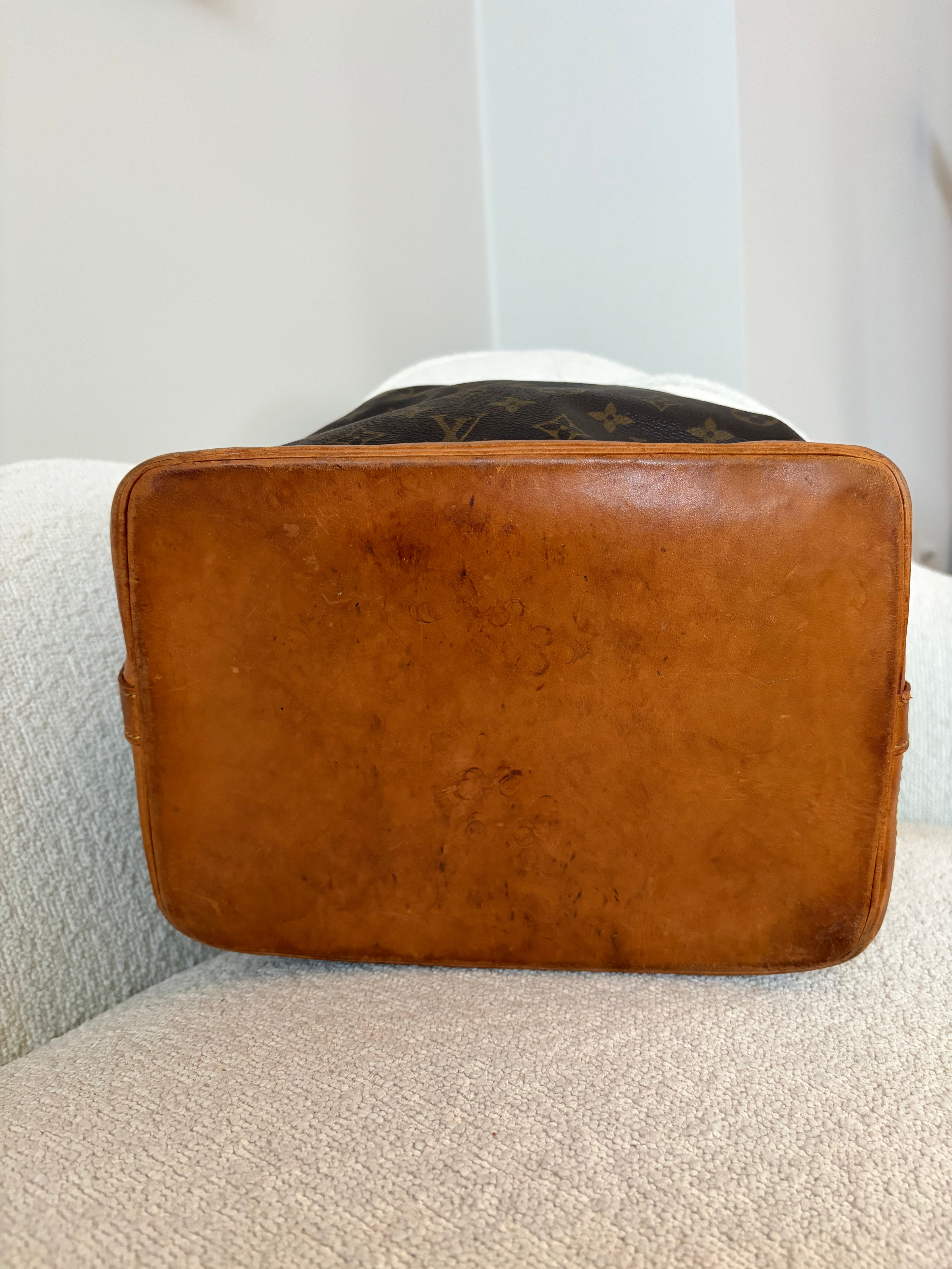 Louis Vuitton Noe - onderkant