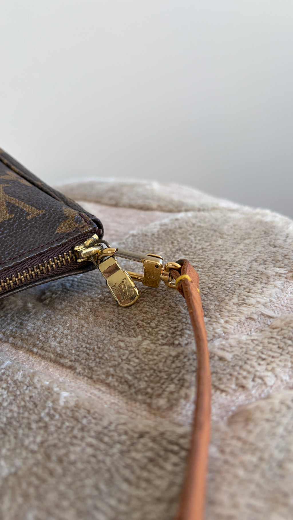 Louis Vuitton Pochette - Productfoto 4