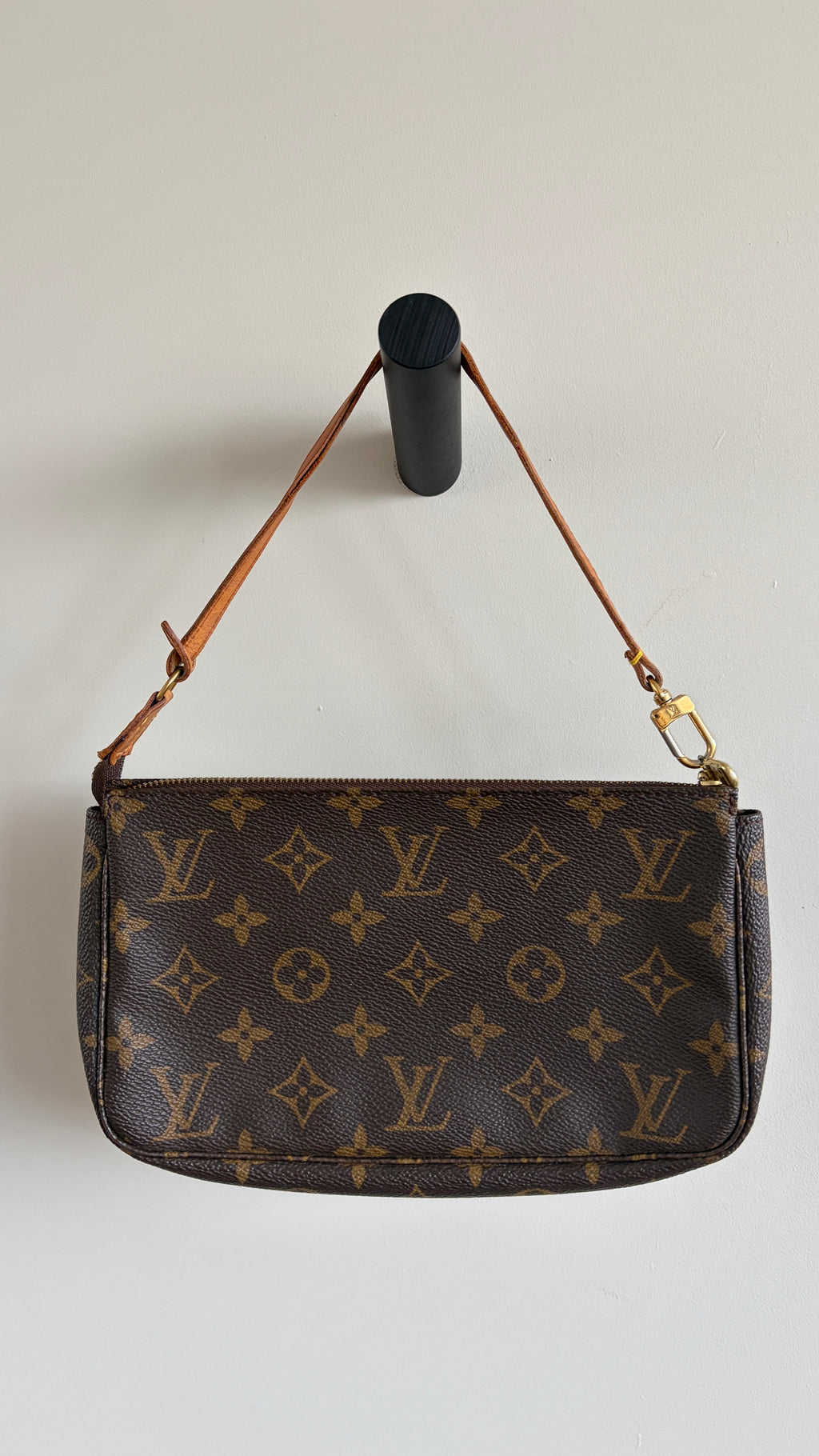 Louis Vuitton Pochette - Voorkant