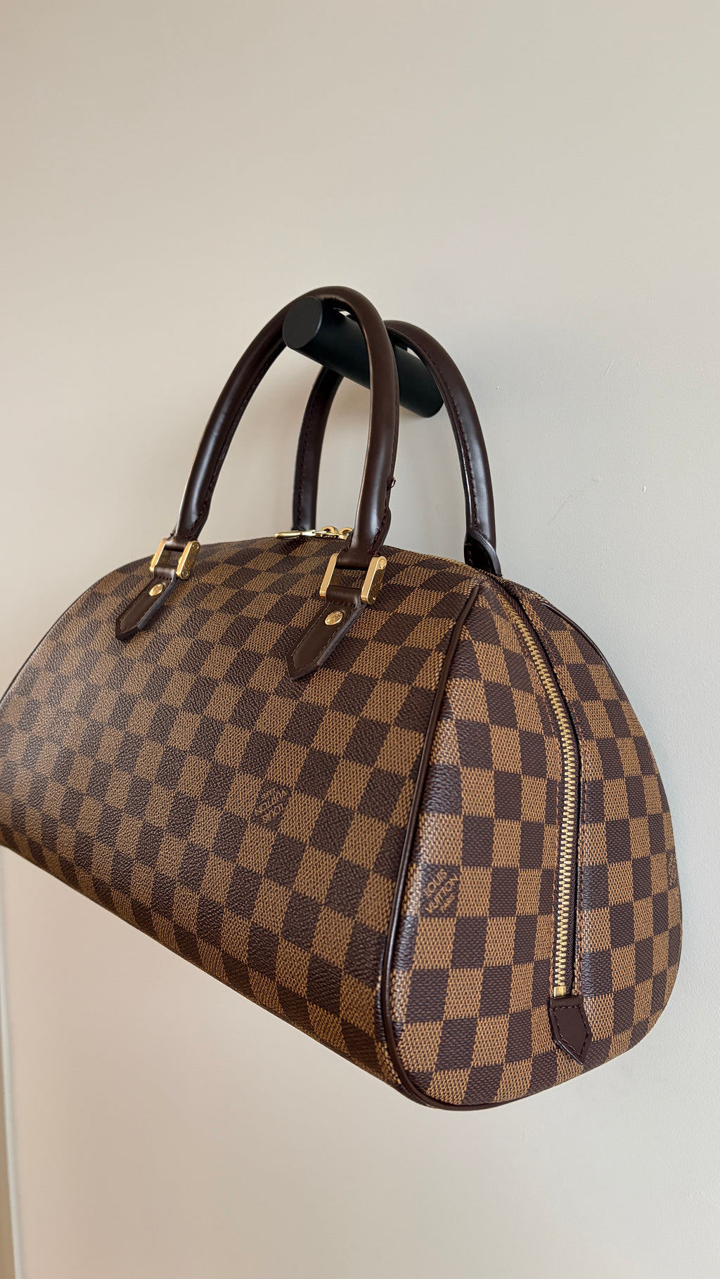  Louis Vuitton Ribera MM - Zijkant detail