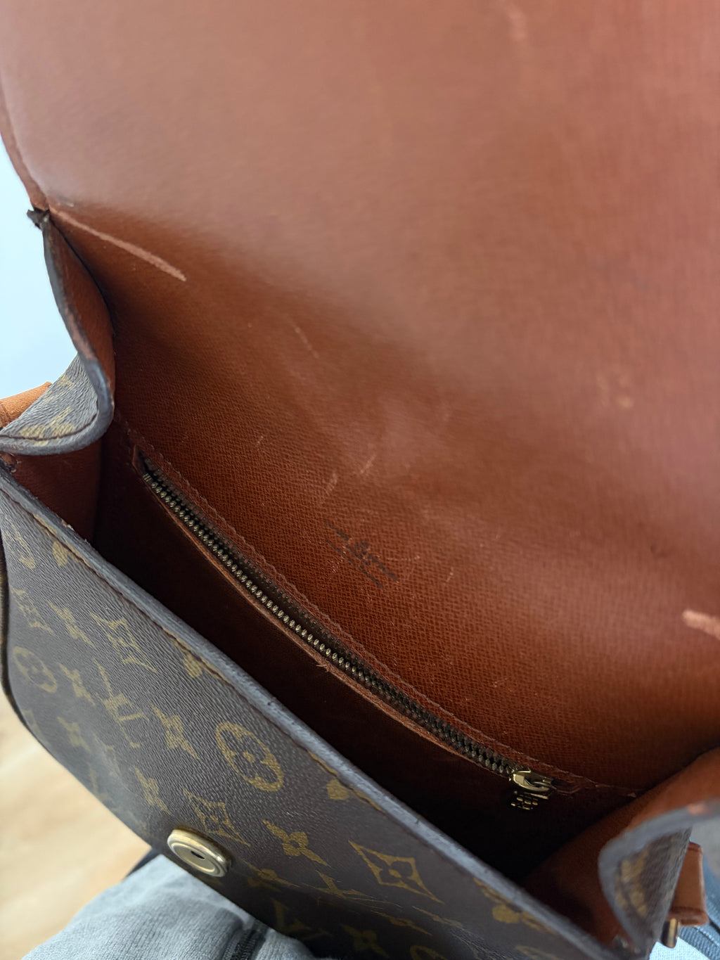 Louis Vuitton Saint Cloud - detail binnenkant