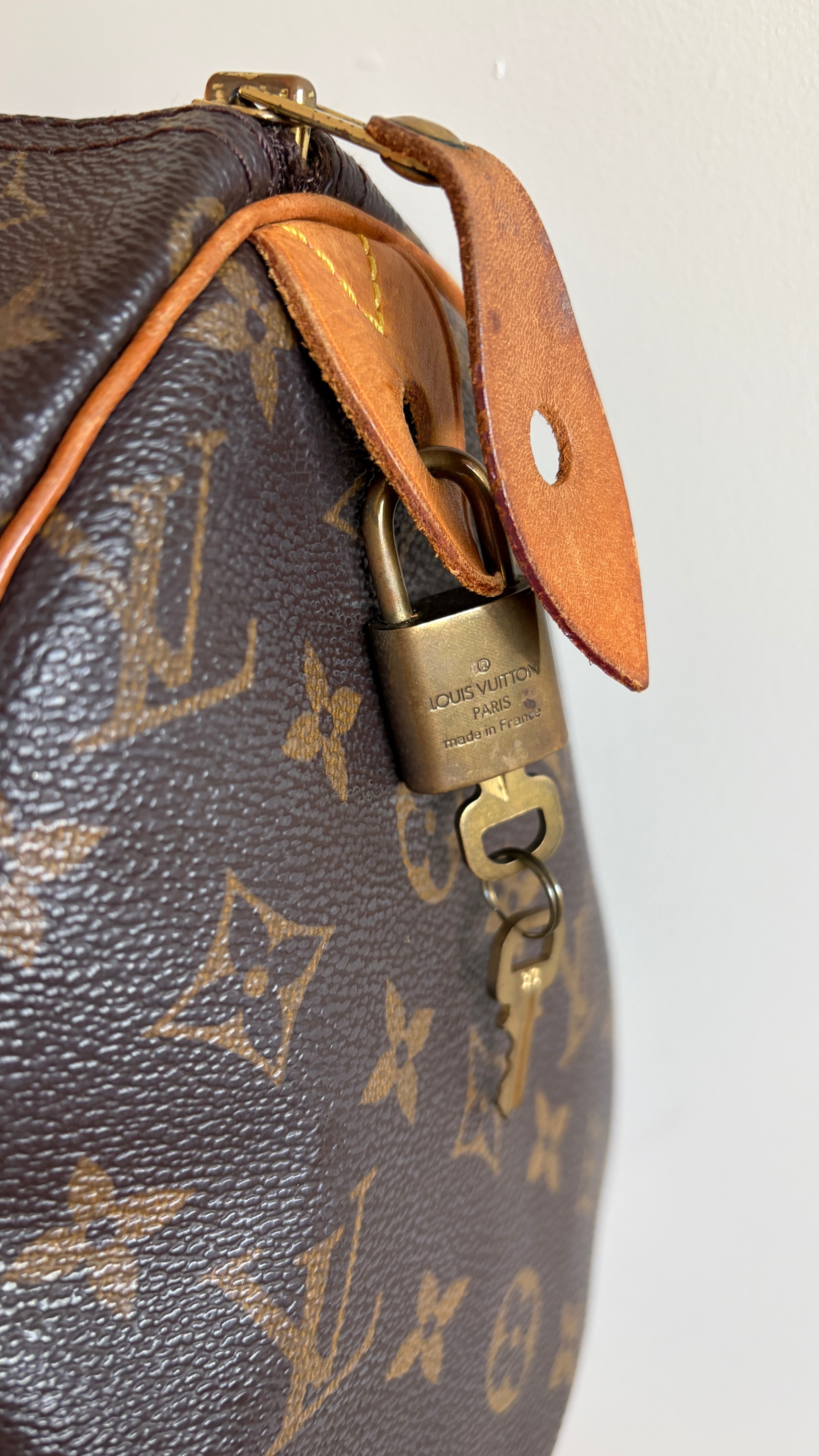 Louis Vuitton Speedy 30 - Lock 