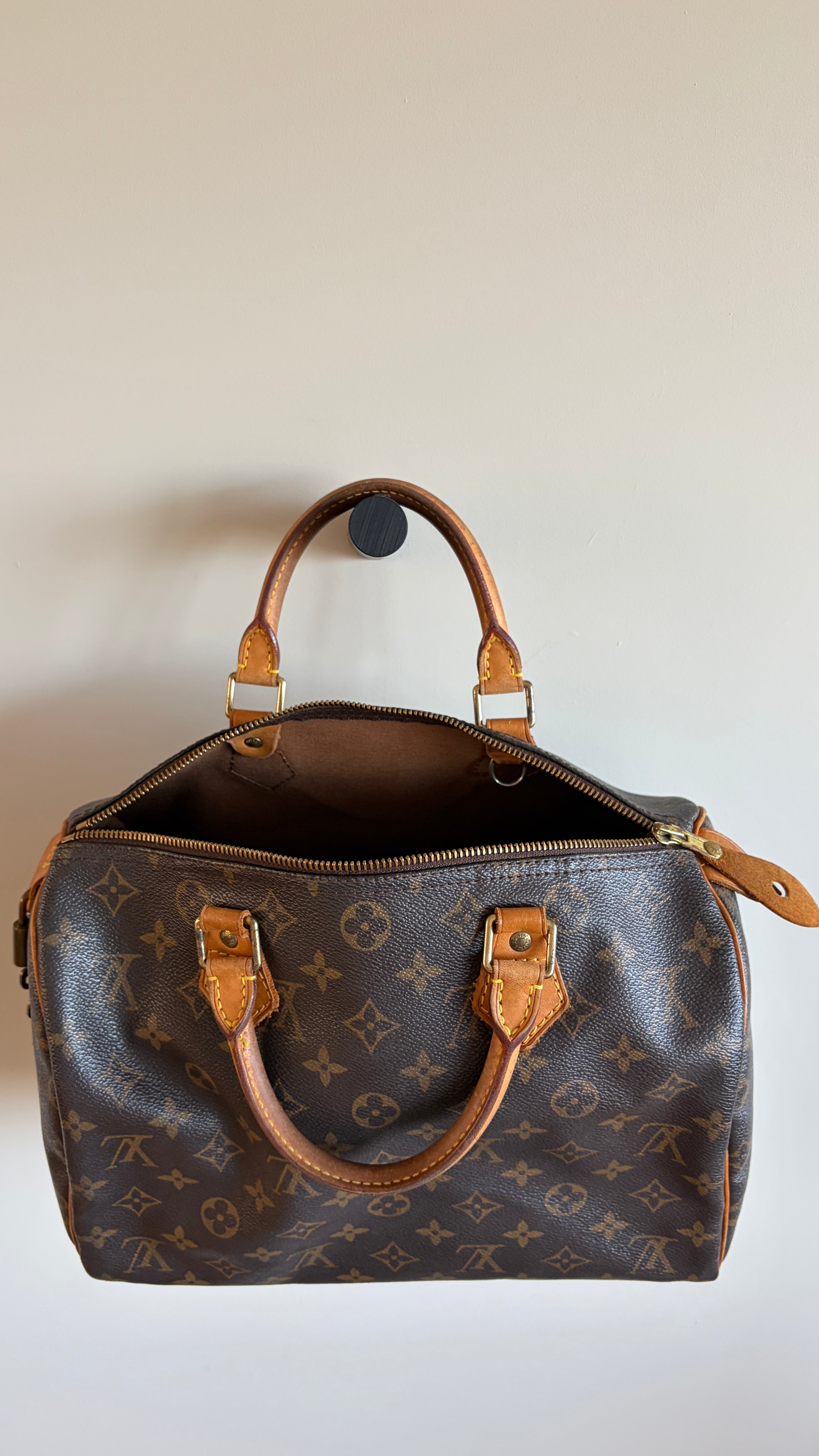 Louis Vuitton Speedy 30 - Open 