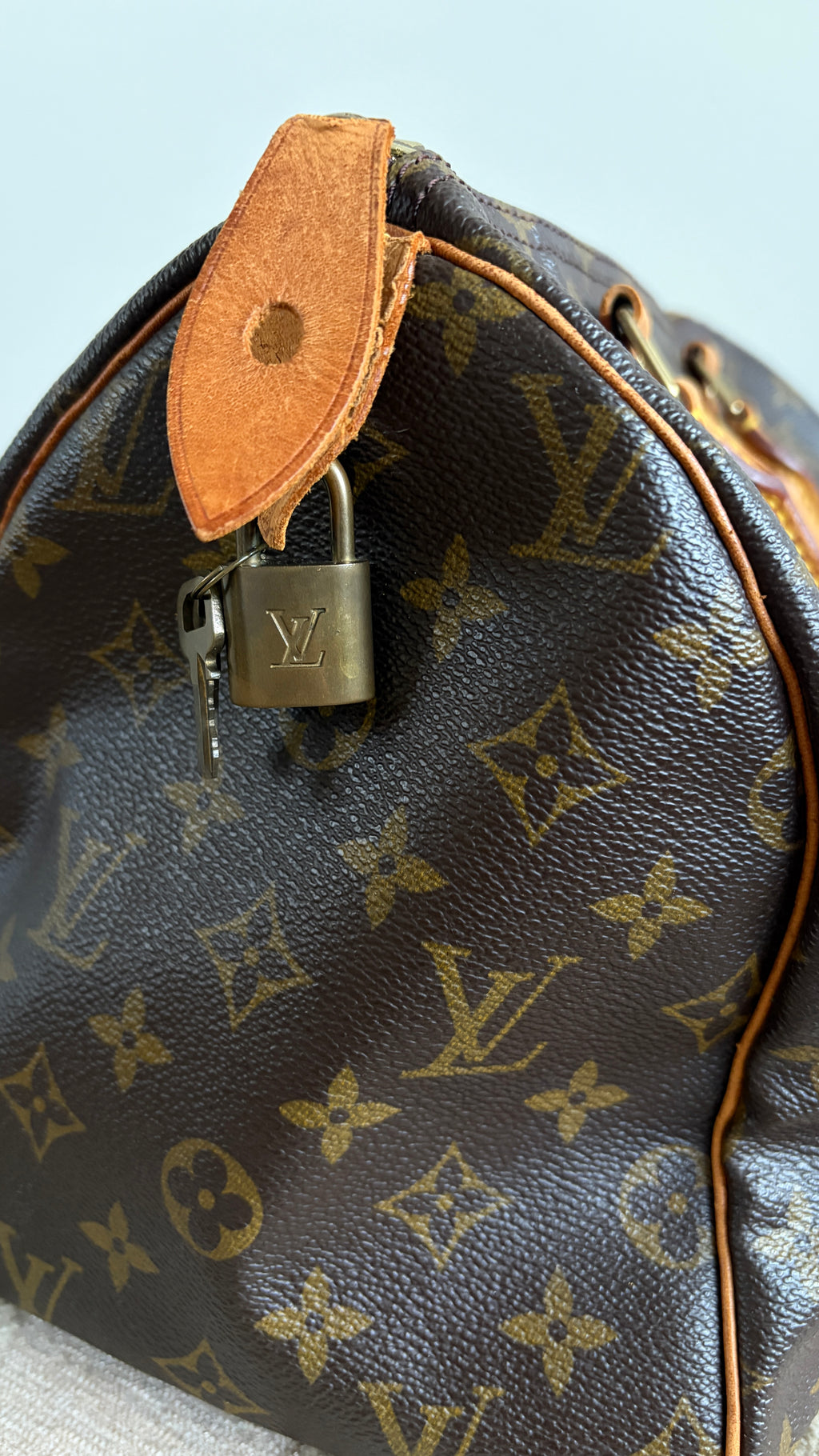 Louis Vuitton Speedy 30 - TRE26 - Productfoto 10