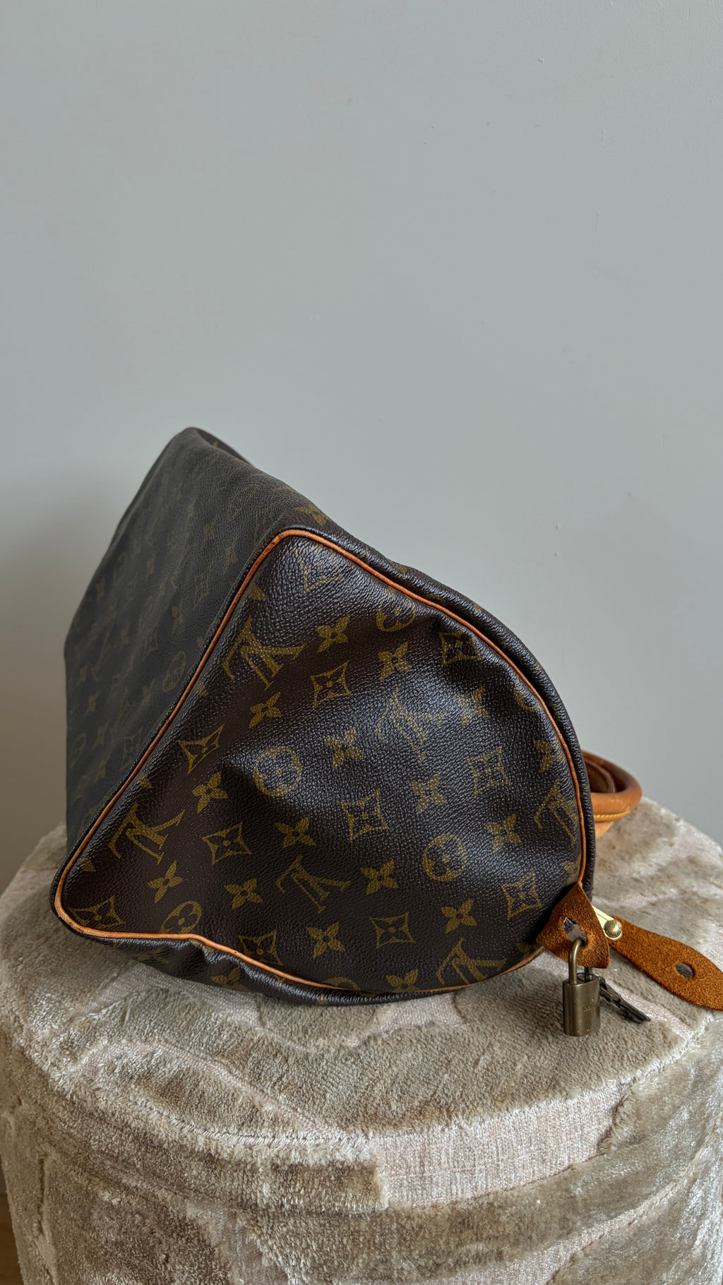Louis Vuitton Speedy 30 - TRE26 - Productfoto 14