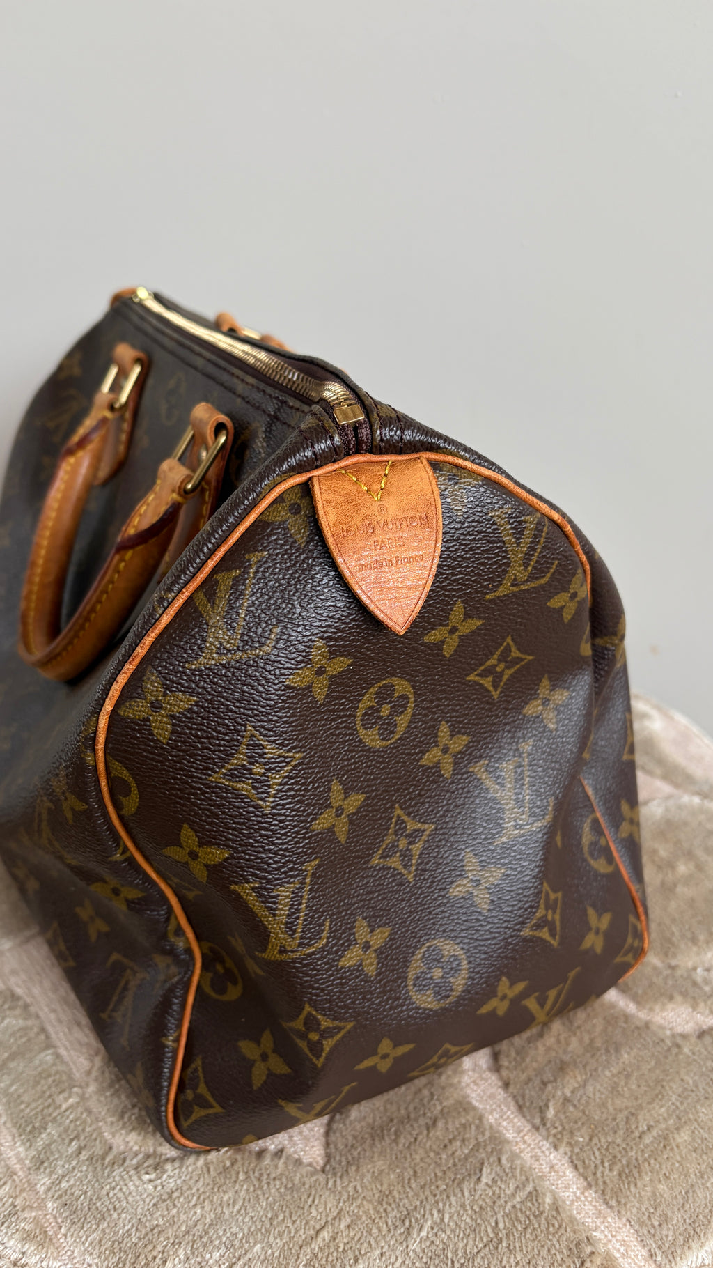 Louis Vuitton Speedy 30 - TRE26 - Productfoto 4