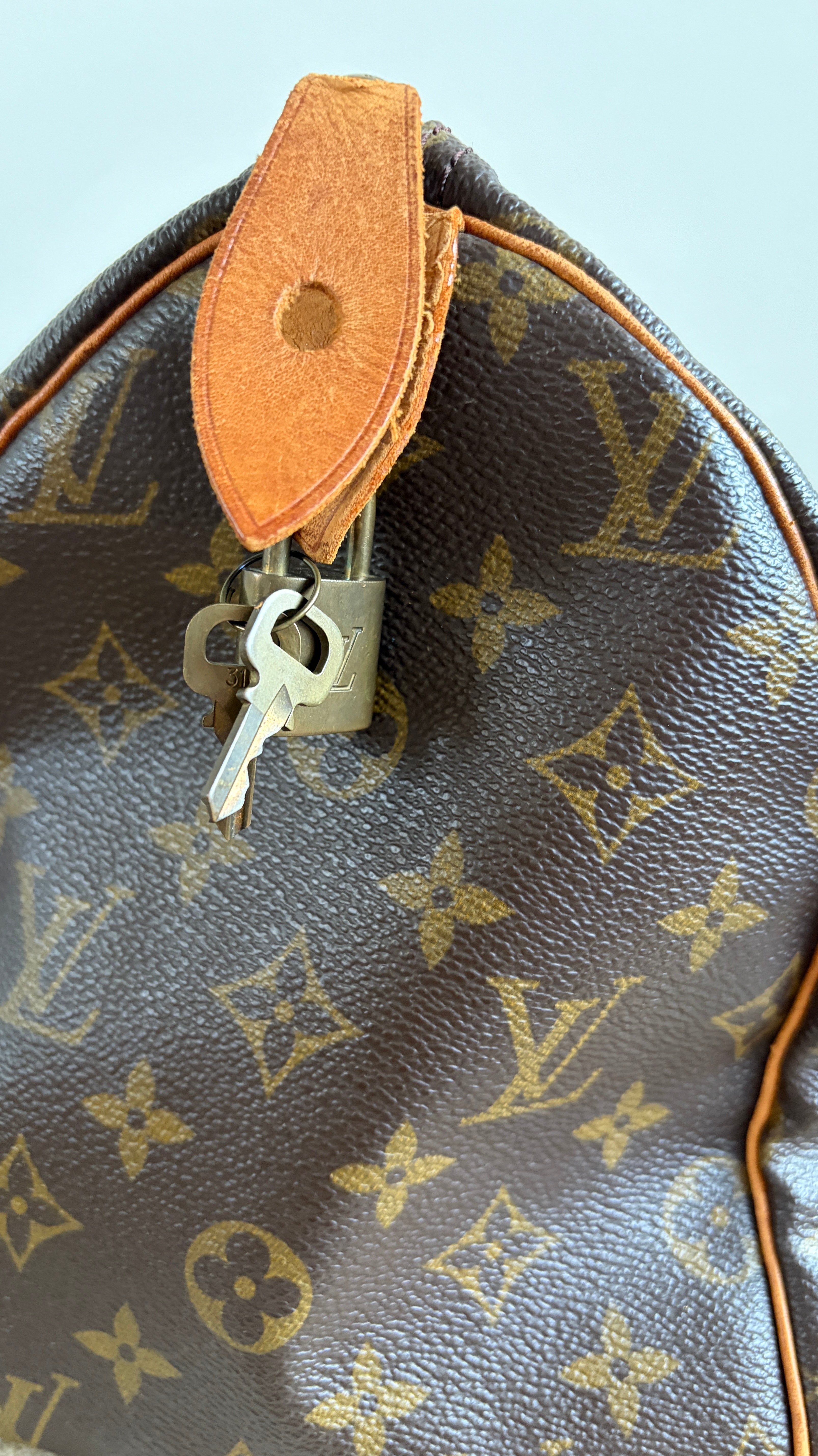 Louis Vuitton Speedy 30 - TRE26 - Productfoto 9