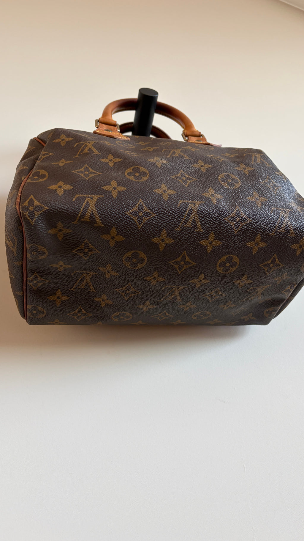 Louis vuitton Speedy 25 - detail onderkant 