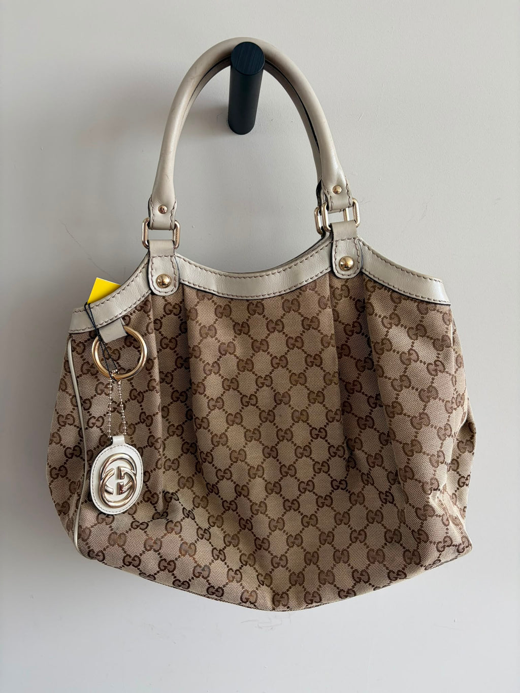TRE104 - Gucci Sukey Tote - 1