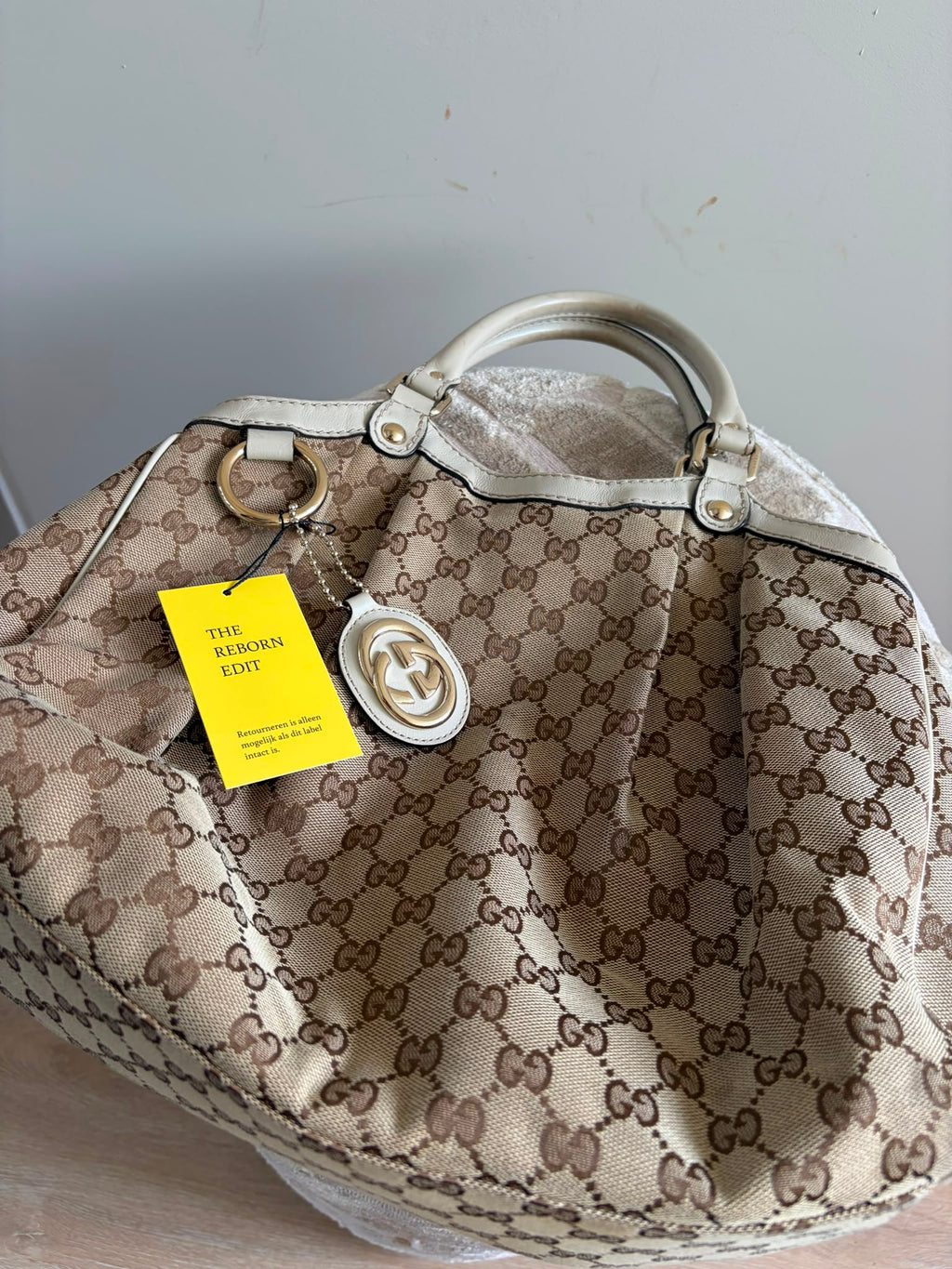 TRE104 - Gucci Sukey Tote - 7