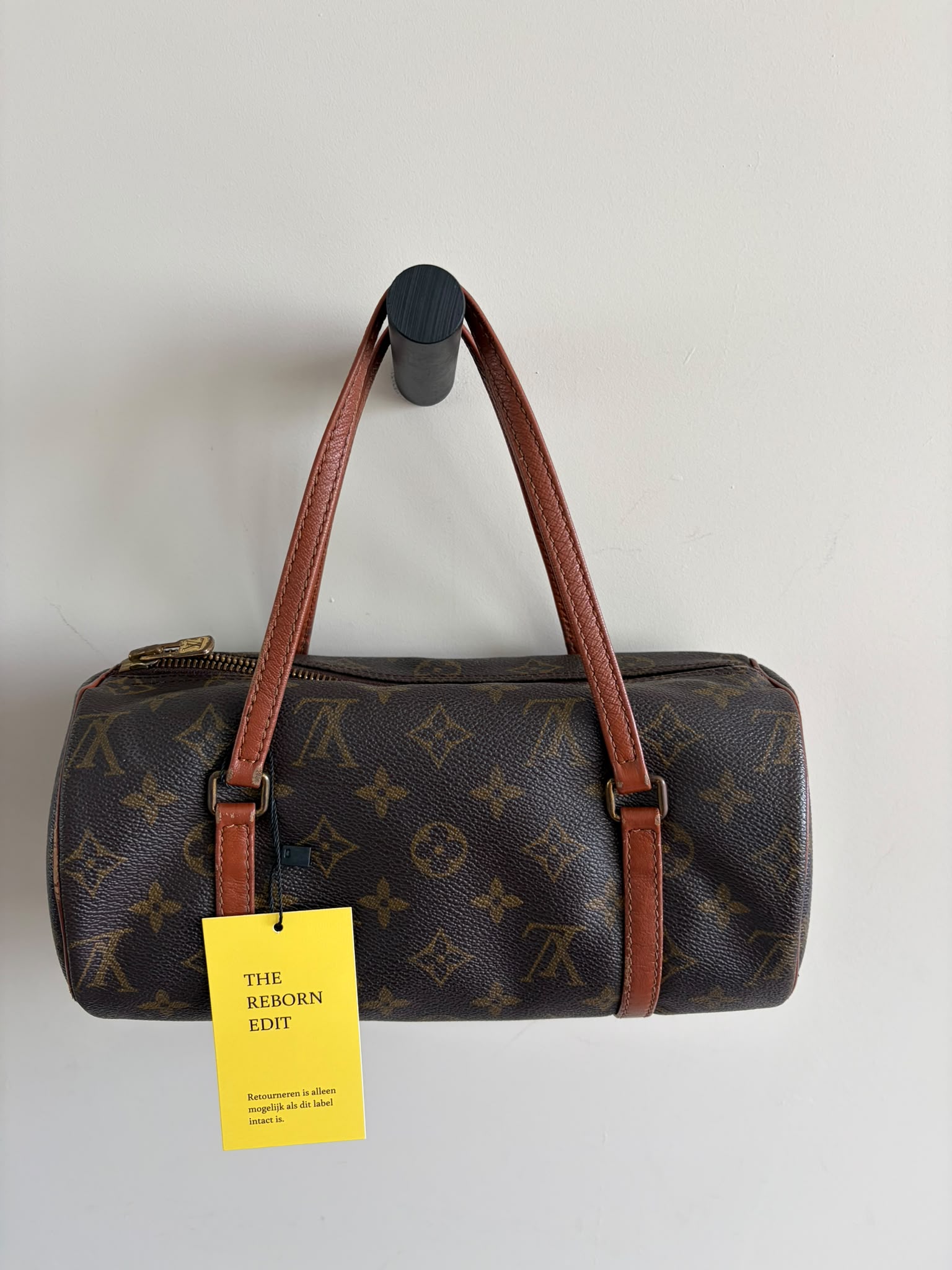 TRE105 - Louis Vuitton Papillon 26 - 2