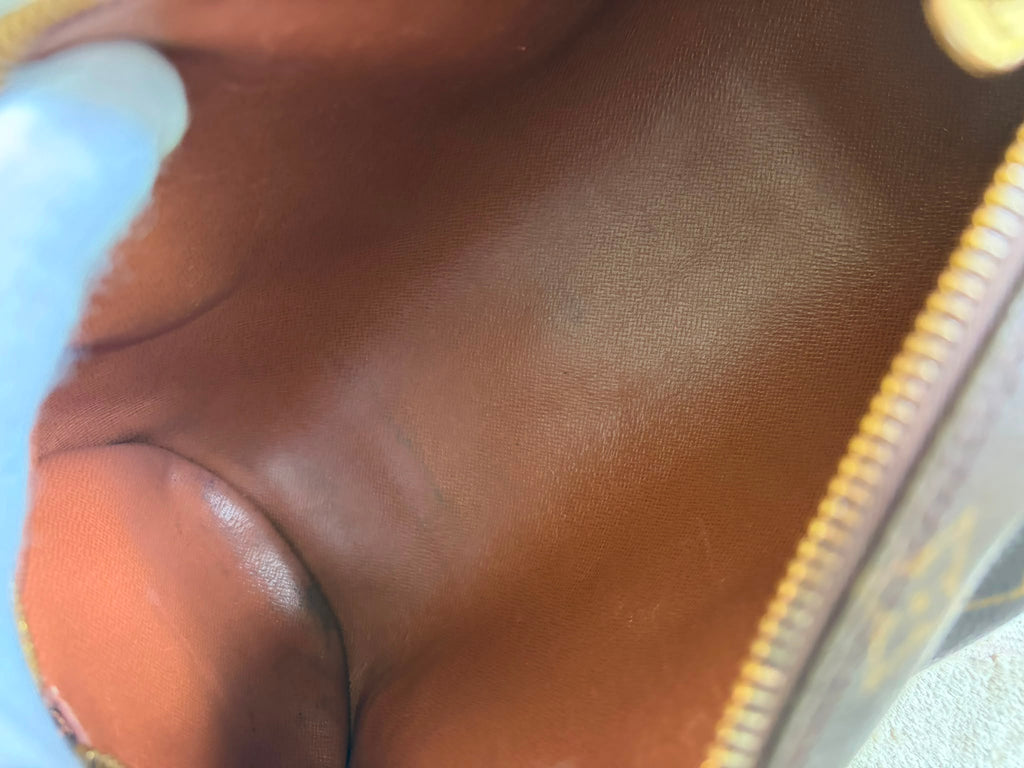TRE105 - Louis Vuitton Papillon 26 - 8