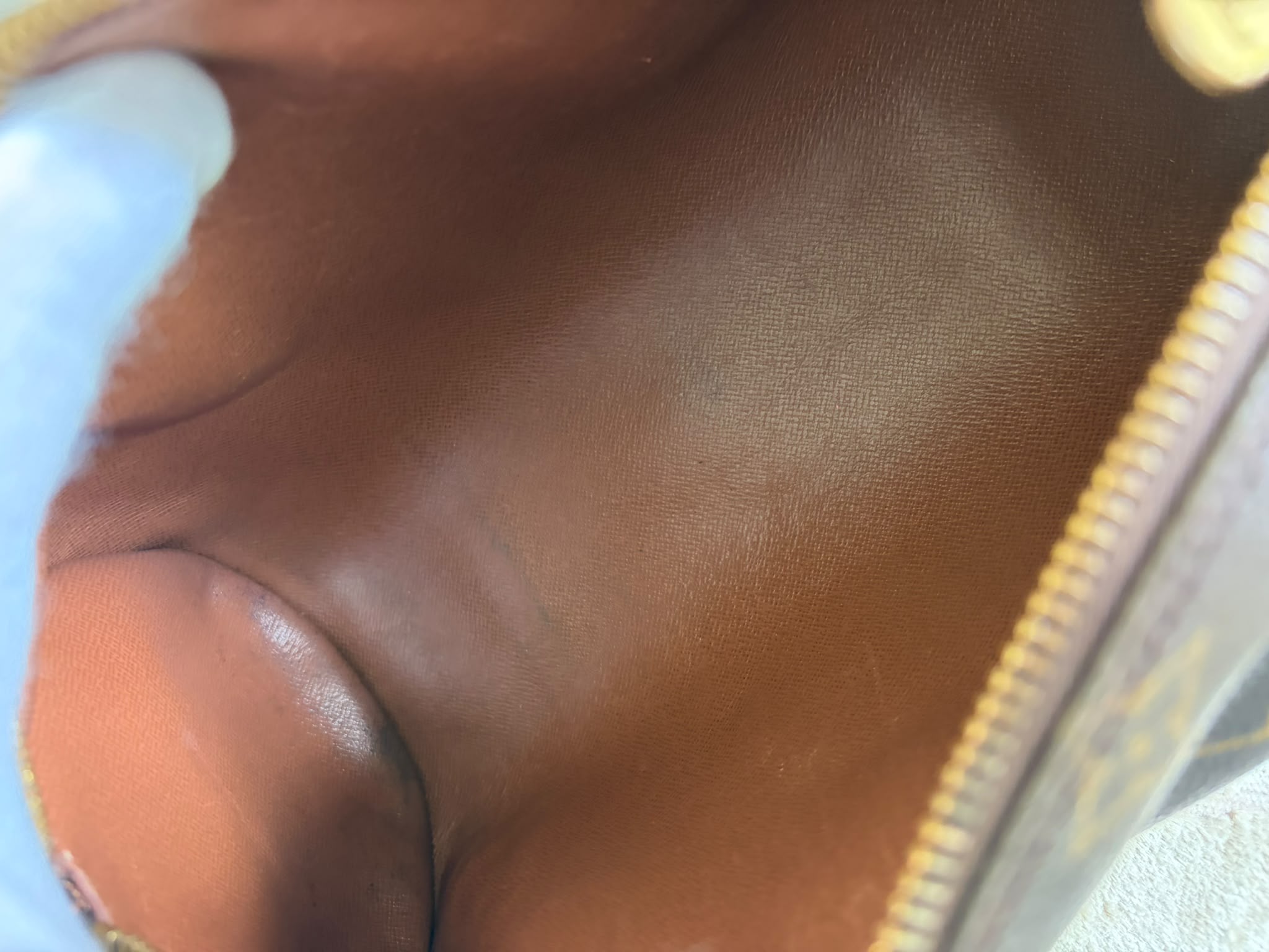 TRE105 - Louis Vuitton Papillon 26 - 8