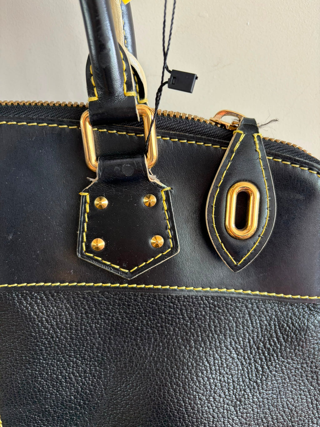 TRE107 - Louis Vuitton Suhali Lockit - 4