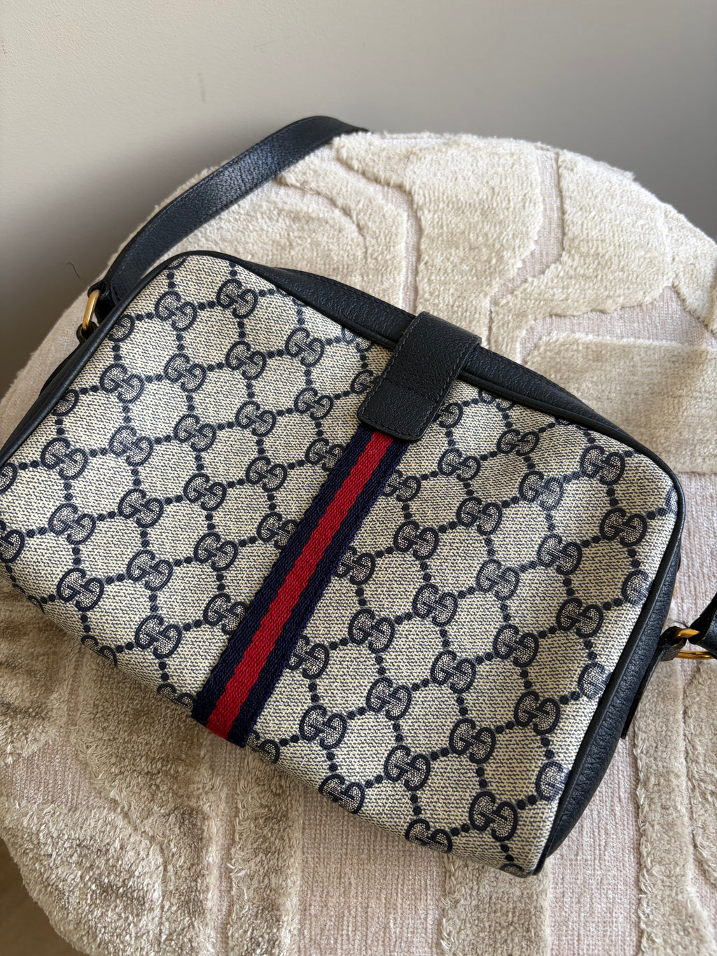 TRE121_Gucci_sherry_productfoto1
