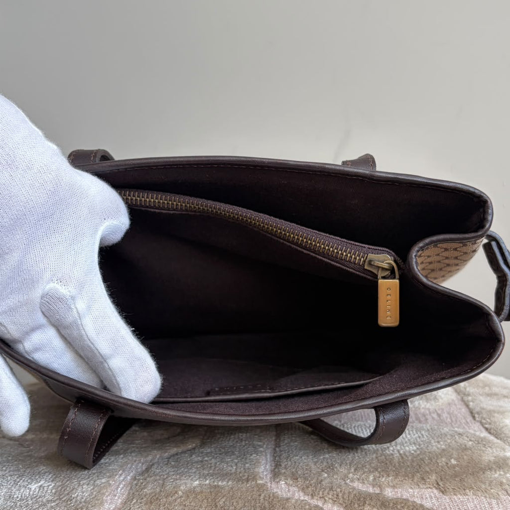 TRE124 - CELINE Macadam Canvas Shopper (2003) - 14