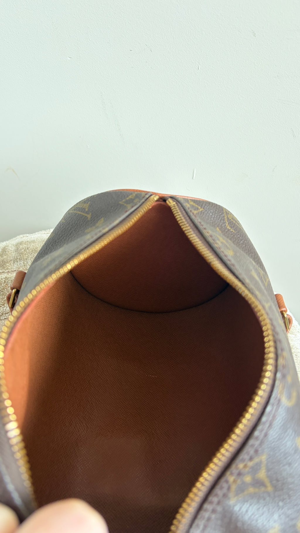 TRE41 - Louis Vuitton Papillon 26 Monogram - productfoto 17