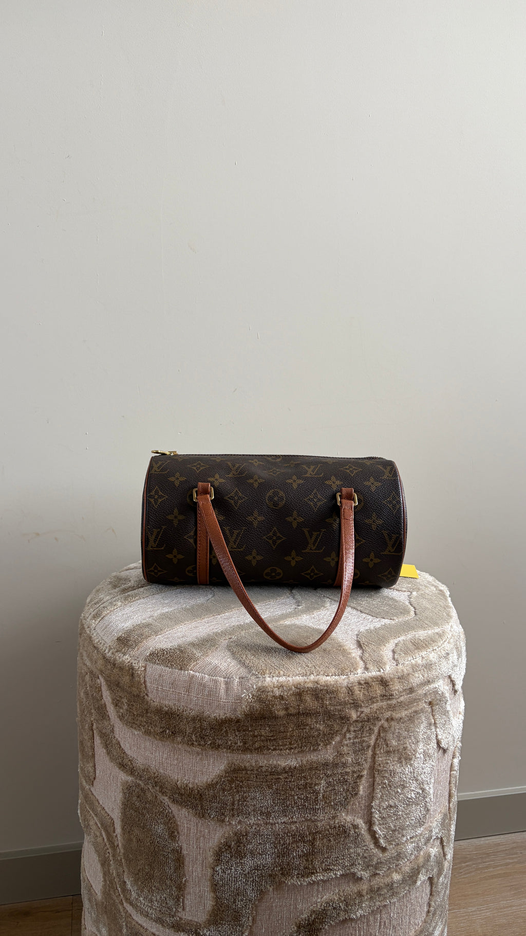 TRE41 - Louis Vuitton Papillon 26 Monogram - productfoto 2
