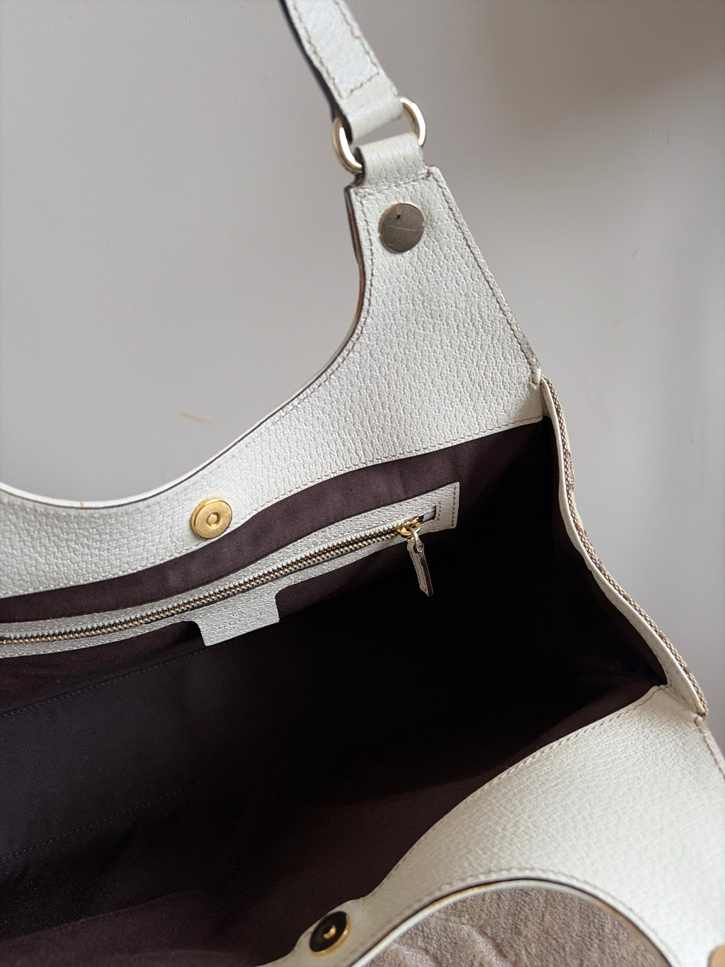 TRE43 - Gucci Abbey Hobo Charmy Beige - Productfoto 22