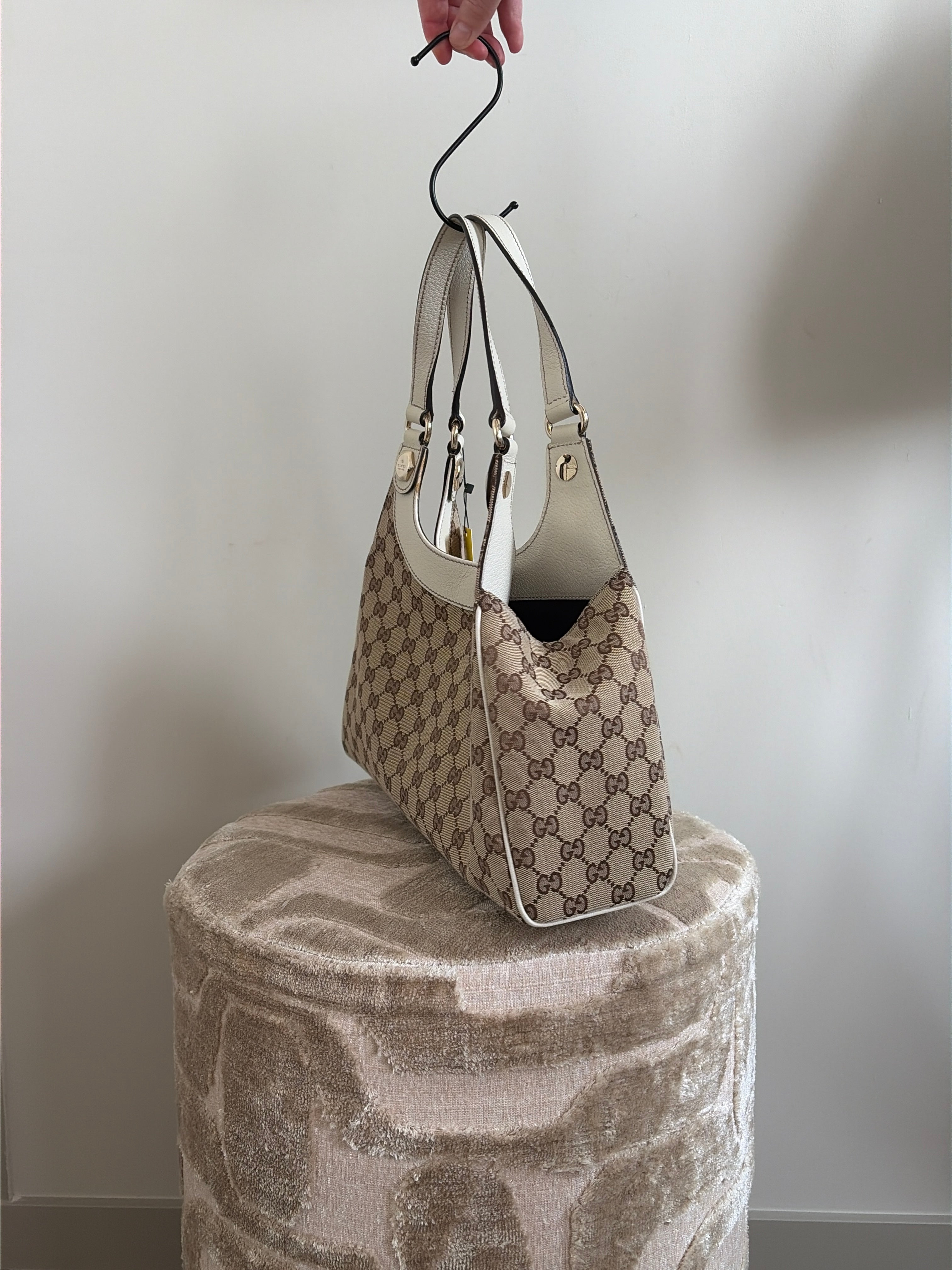 TRE43 - Gucci Abbey Hobo Charmy Beige - Productfoto 4
