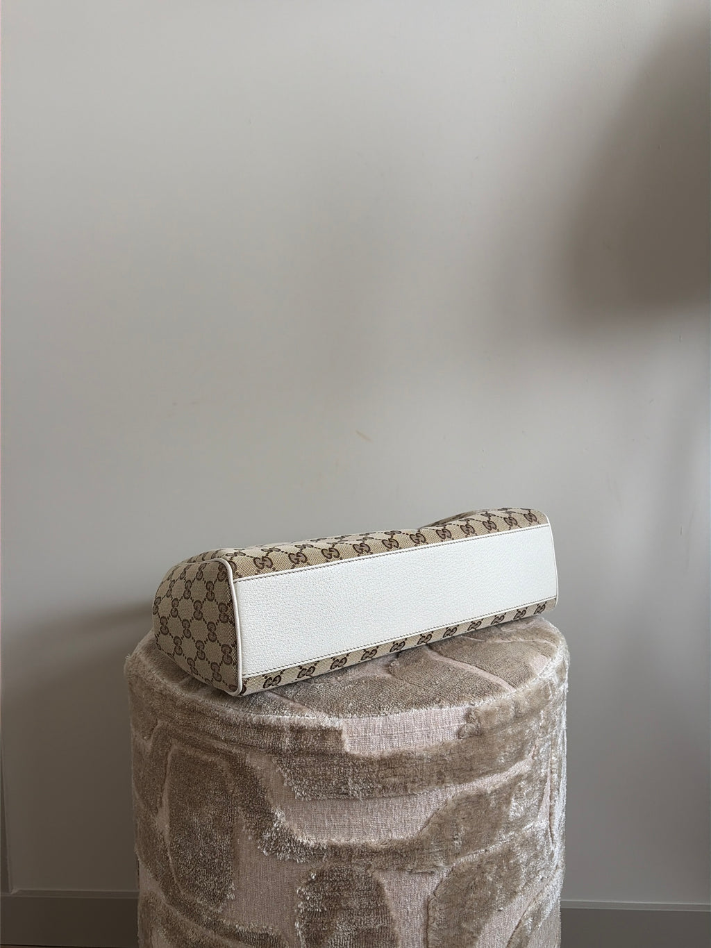 TRE43 - Gucci Abbey Hobo Charmy Beige - Productfoto 7