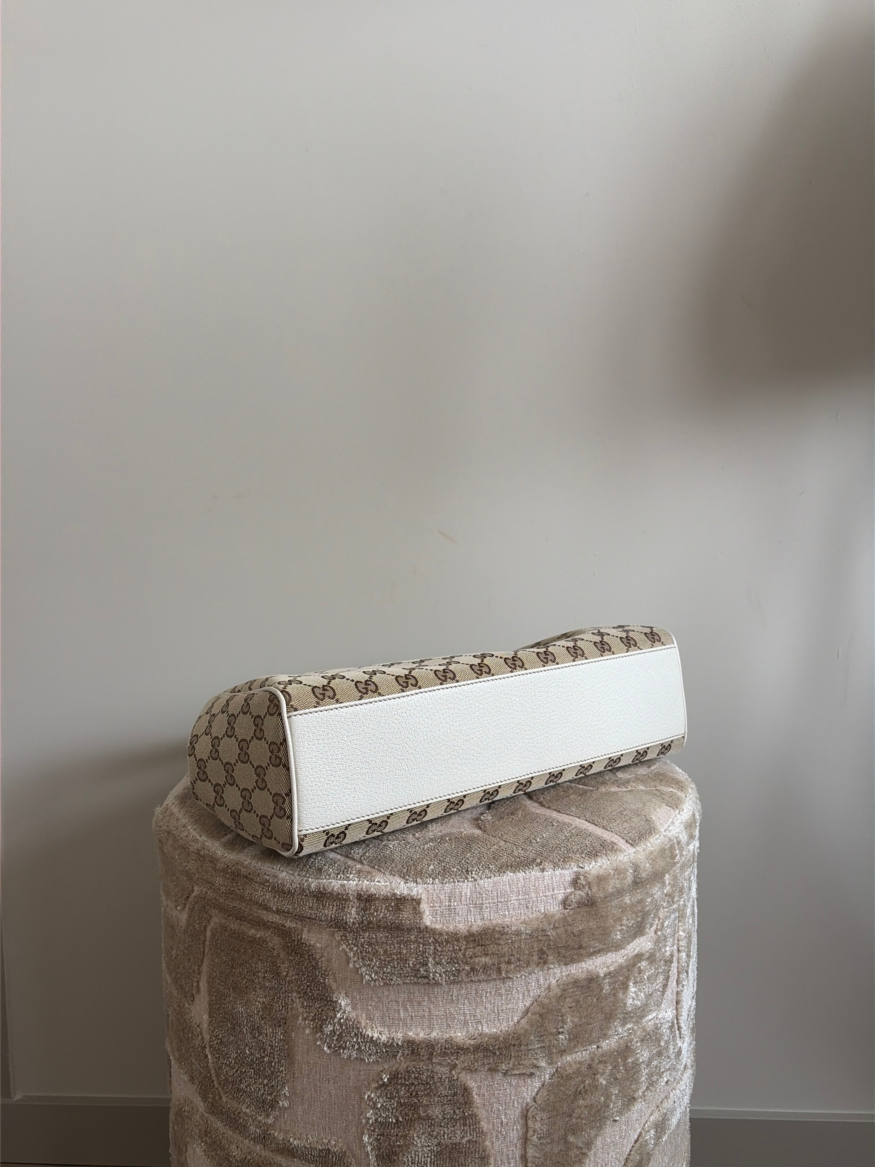 TRE43 - Gucci Abbey Hobo Charmy Beige - Productfoto 7