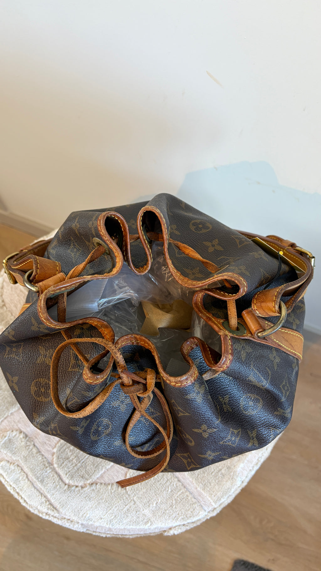 TRE44 - Louis Vuitton Petit Noe - productfoto 12