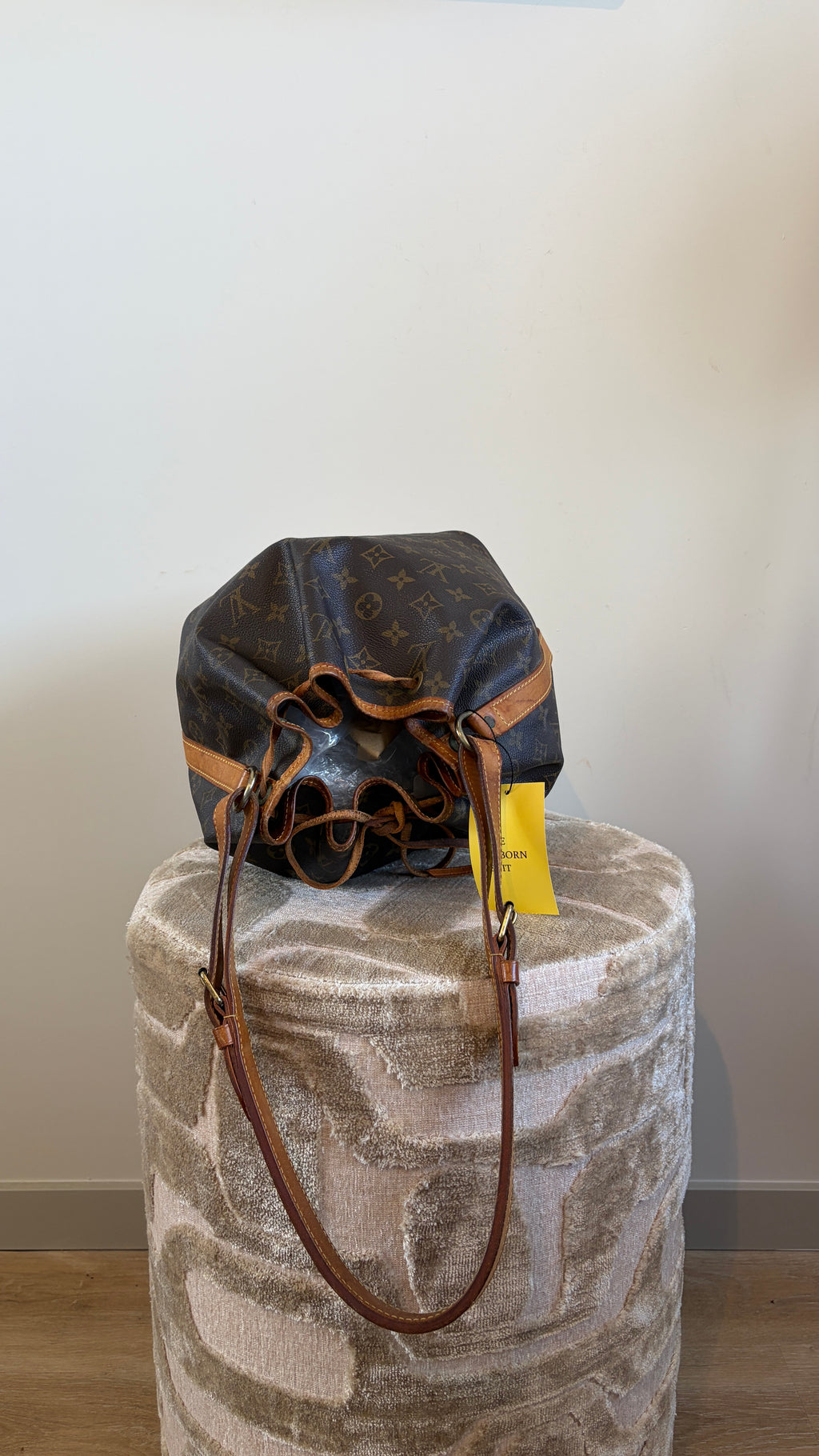 TRE44 - Louis Vuitton Petit Noe - productfoto 8