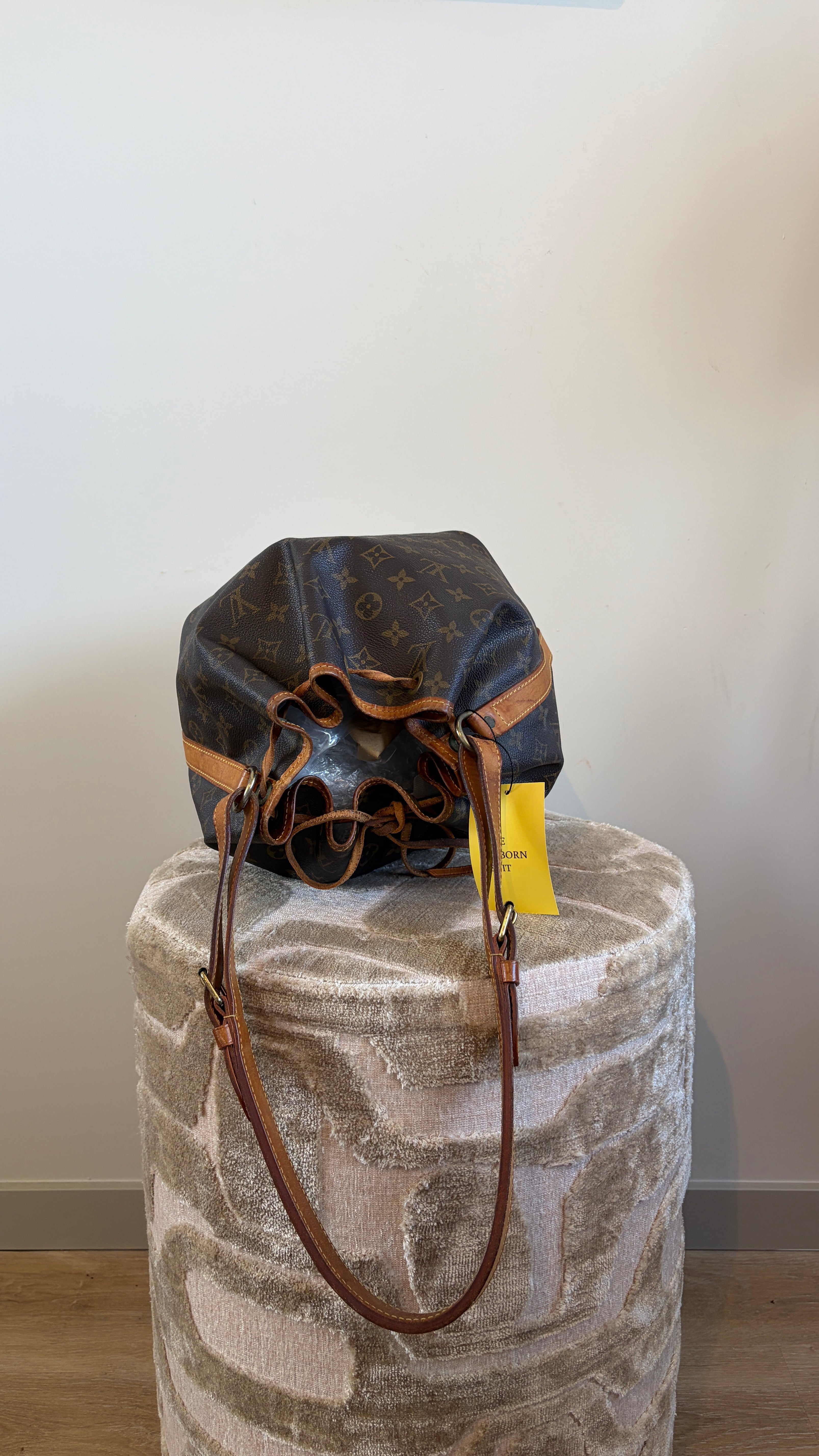TRE44 - Louis Vuitton Petit Noe - productfoto 8