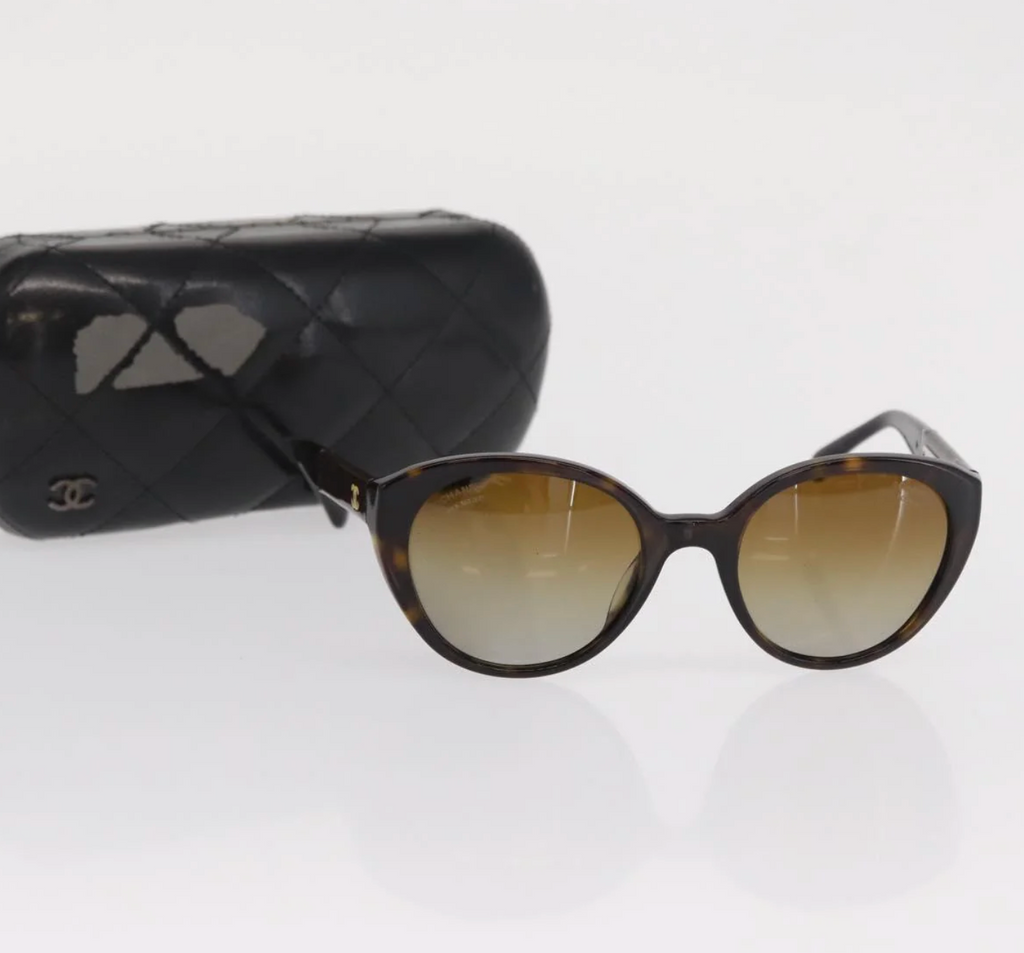 TRE47 - Chanel sunglasses plastic brown CC - 1