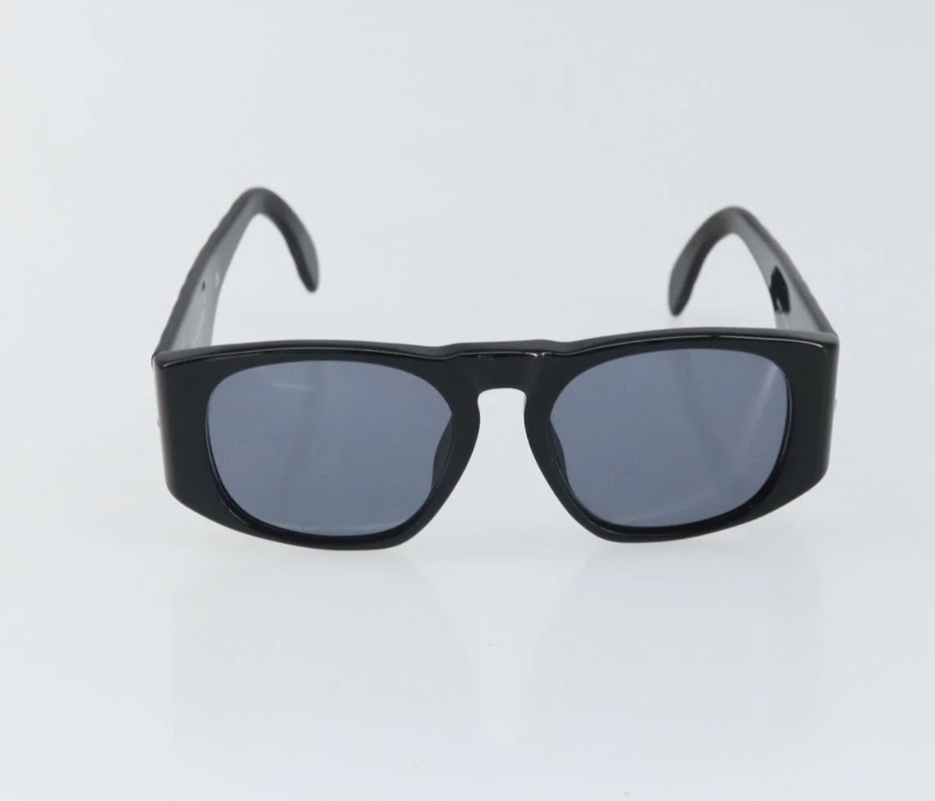 TRE48 - Chanel sunglasses plastic black CC - 1