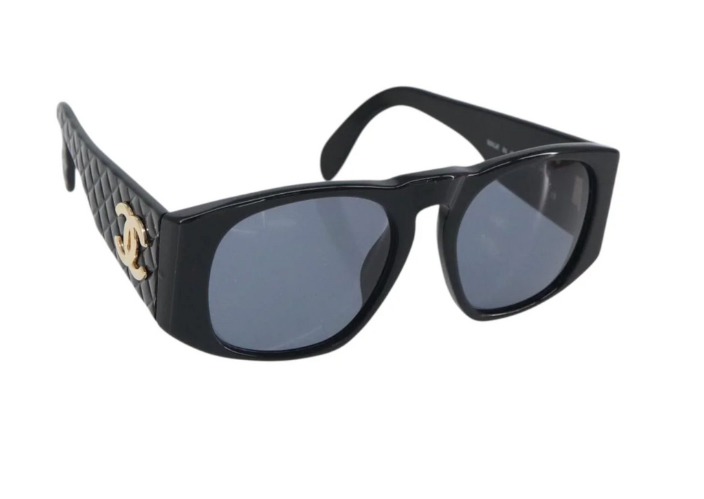 TRE48 - Chanel sunglasses plastic black CC - 11