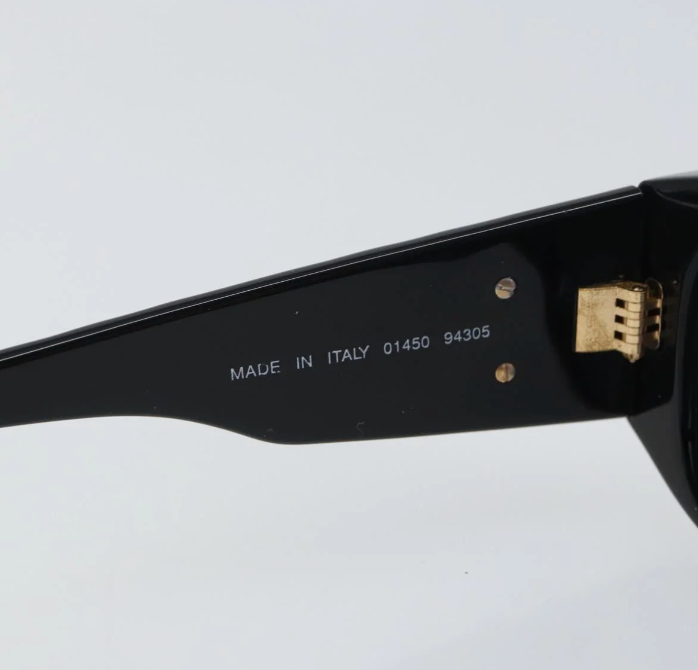 TRE48 - Chanel sunglasses plastic black CC - 9