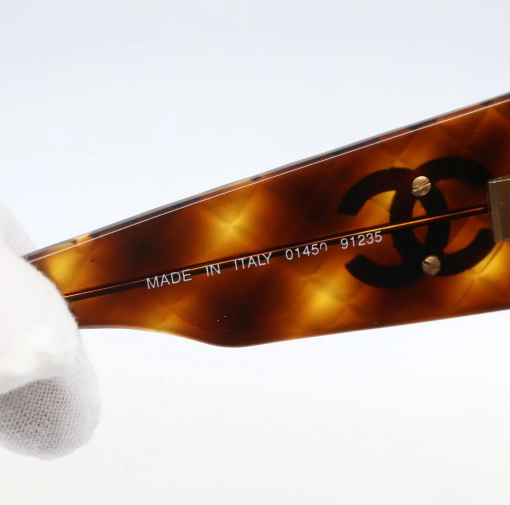 TRE49 - Chanel sunglasses plastic brown CC - 10