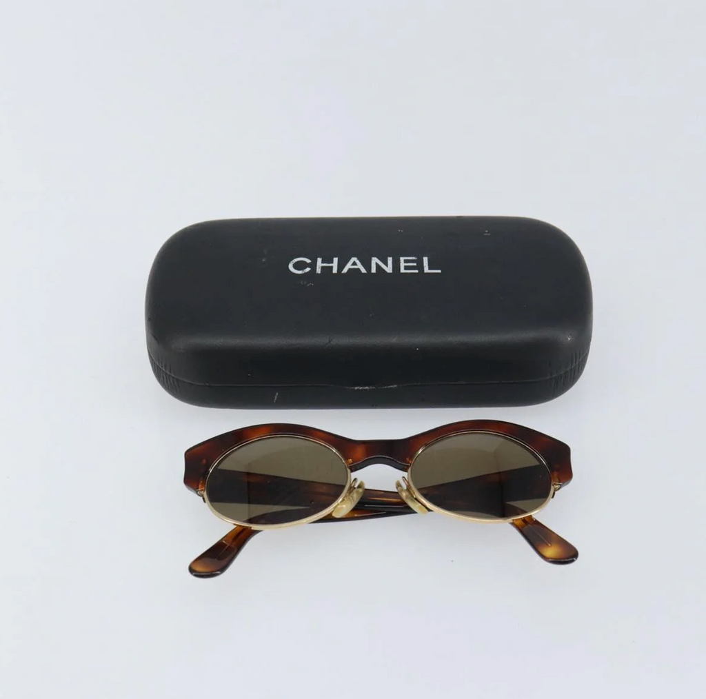 TRE50 - Chanel sunglasses plastic brown CC - 11