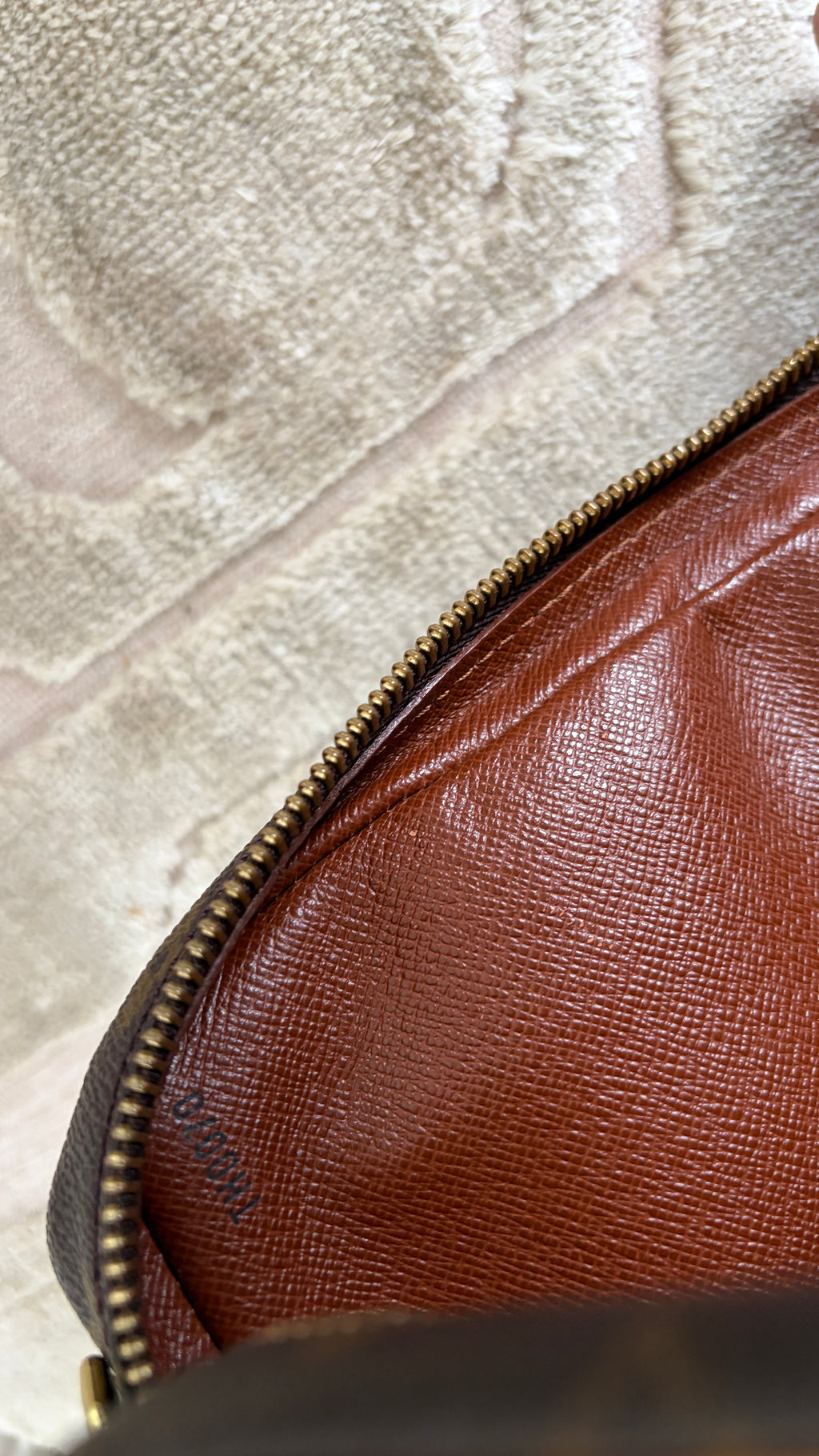 TRE51 - Louis Vuitton Jeune Fille MM - 18