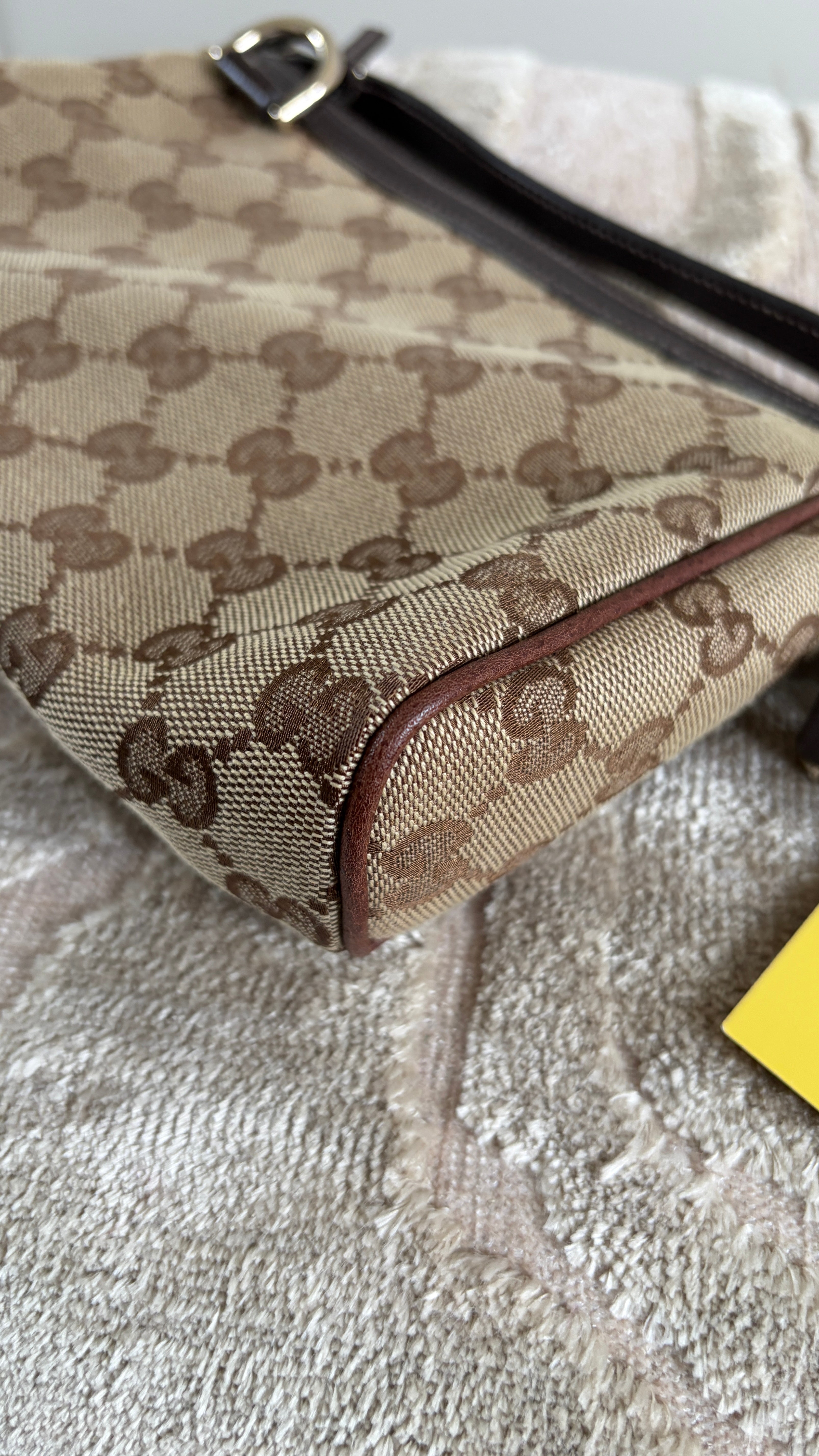 TRE52 - Gucci Abbey Accessory Pouch beige - 10