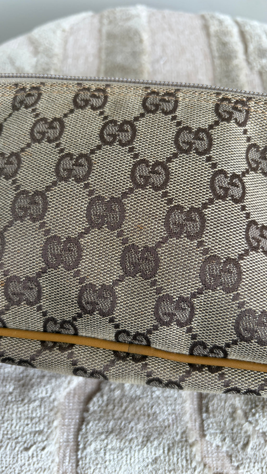 TRE54 - Gucci Boat Bag beige - 10