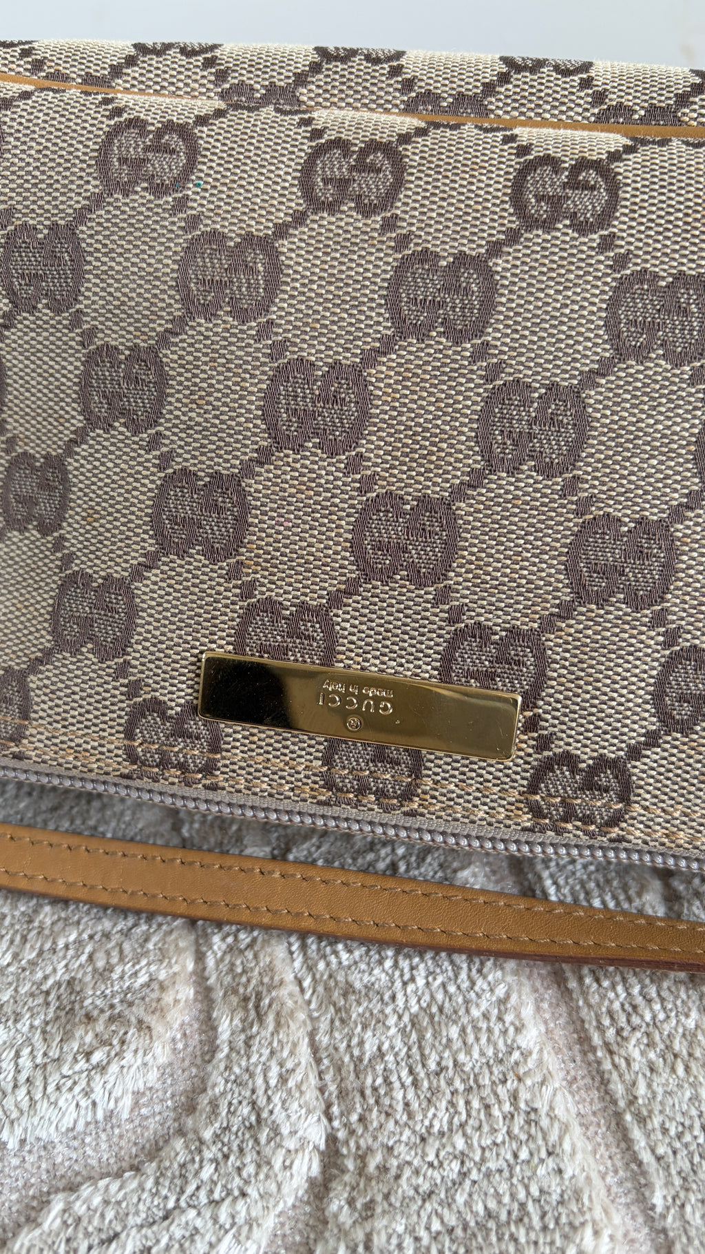 TRE54 - Gucci Boat Bag beige - 11
