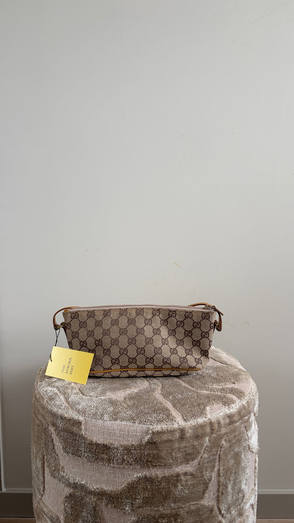 TRE54 - Gucci Boat Bag beige - 3